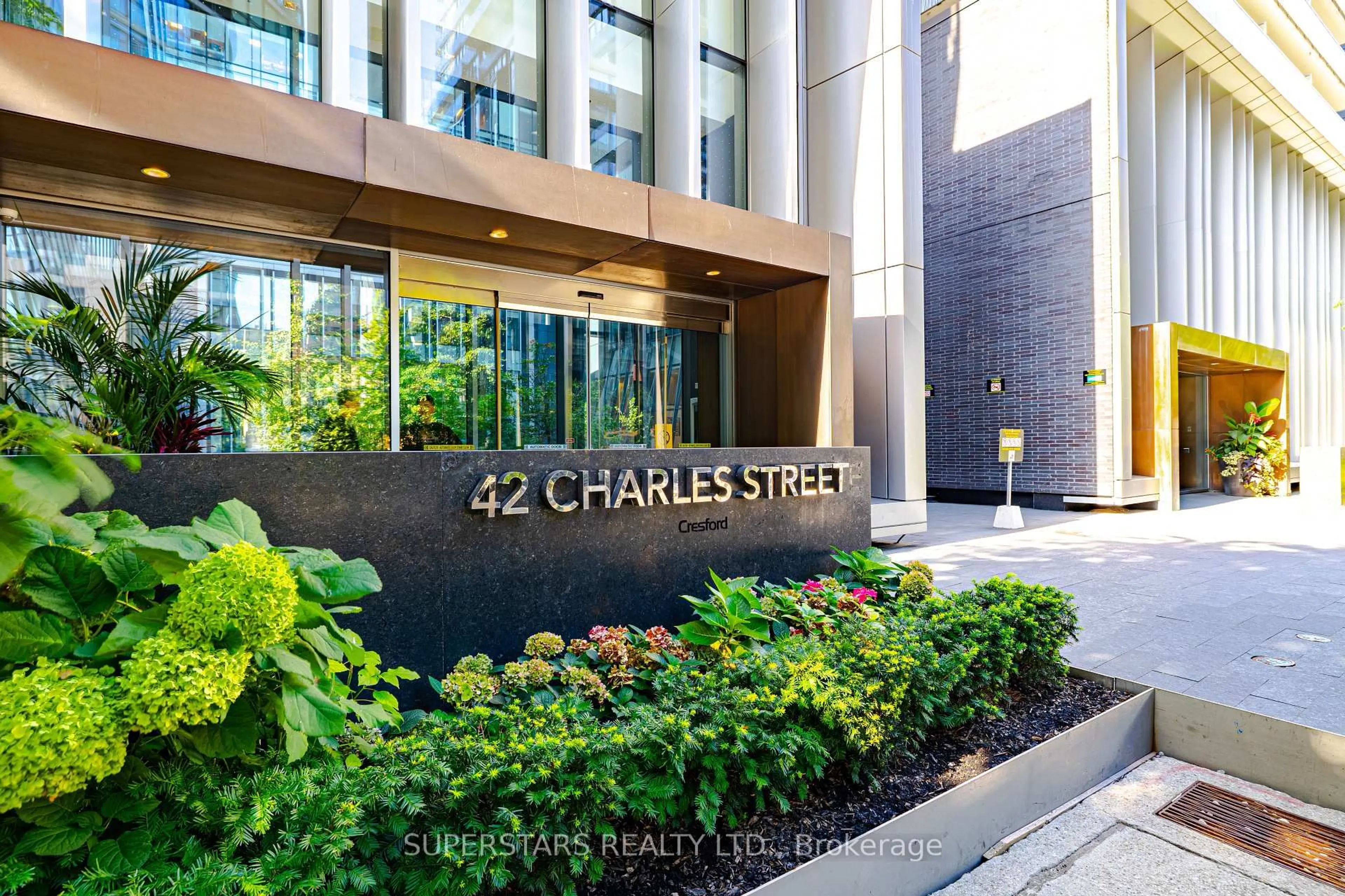 Unknown for 42 Charles St #3001, Toronto Ontario M4Y 0B7