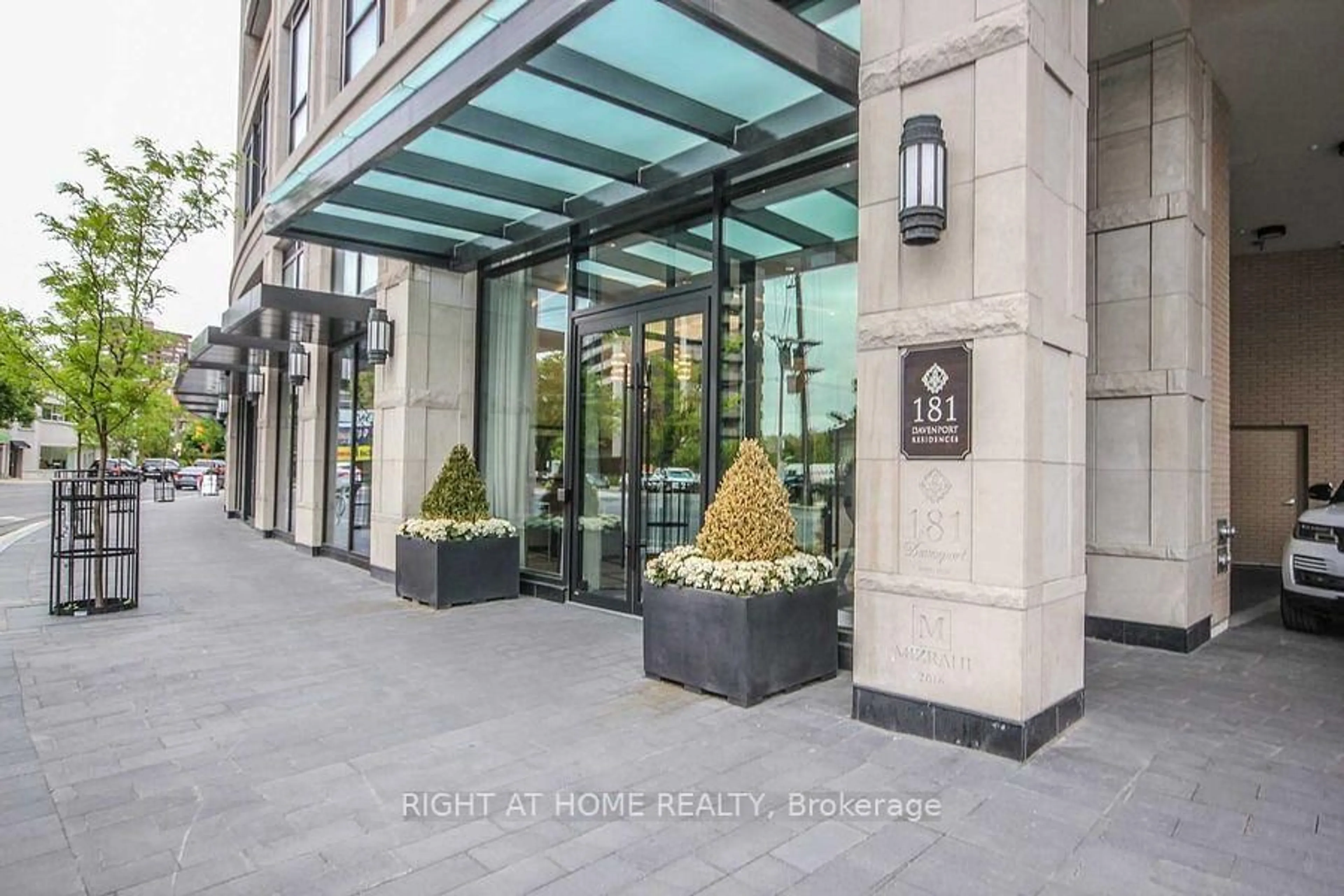 Unknown for 181 Davenport Rd #306, Toronto Ontario M5R 1J1