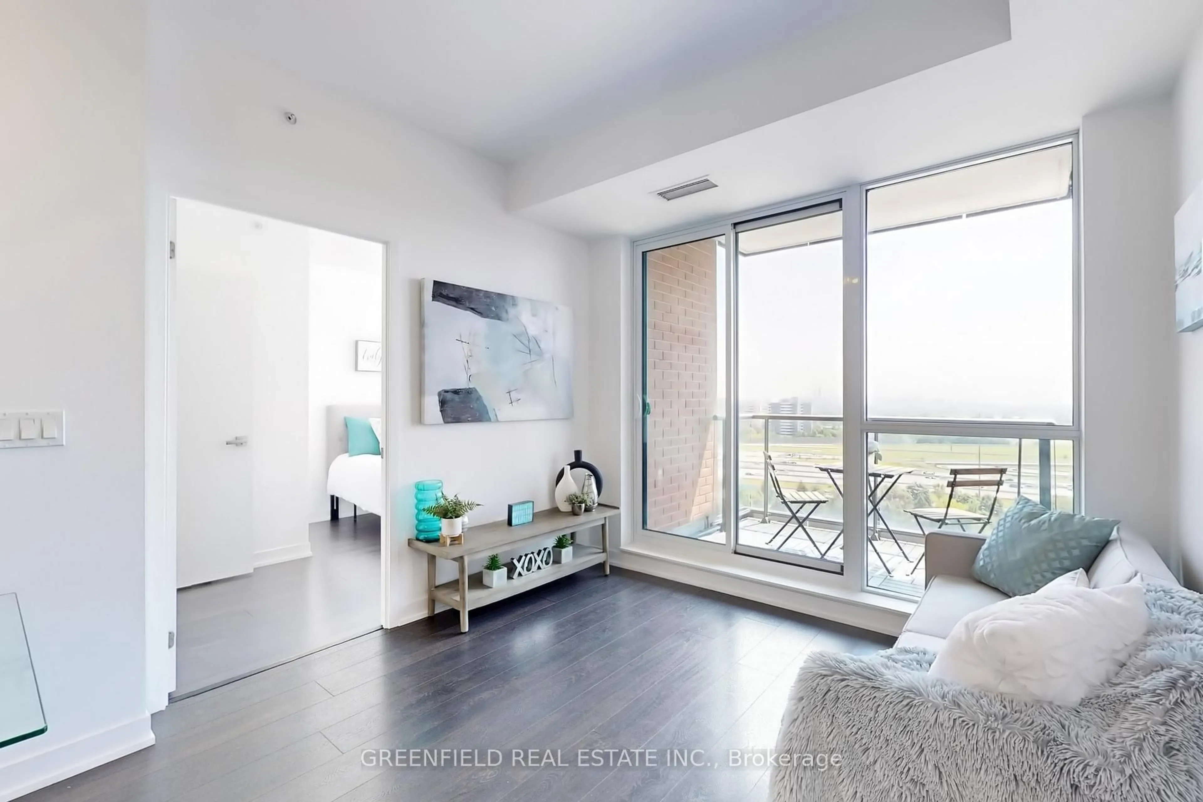 Indoor entryway for 31 Tippett Rd #1310, Toronto Ontario M3H 0C8
