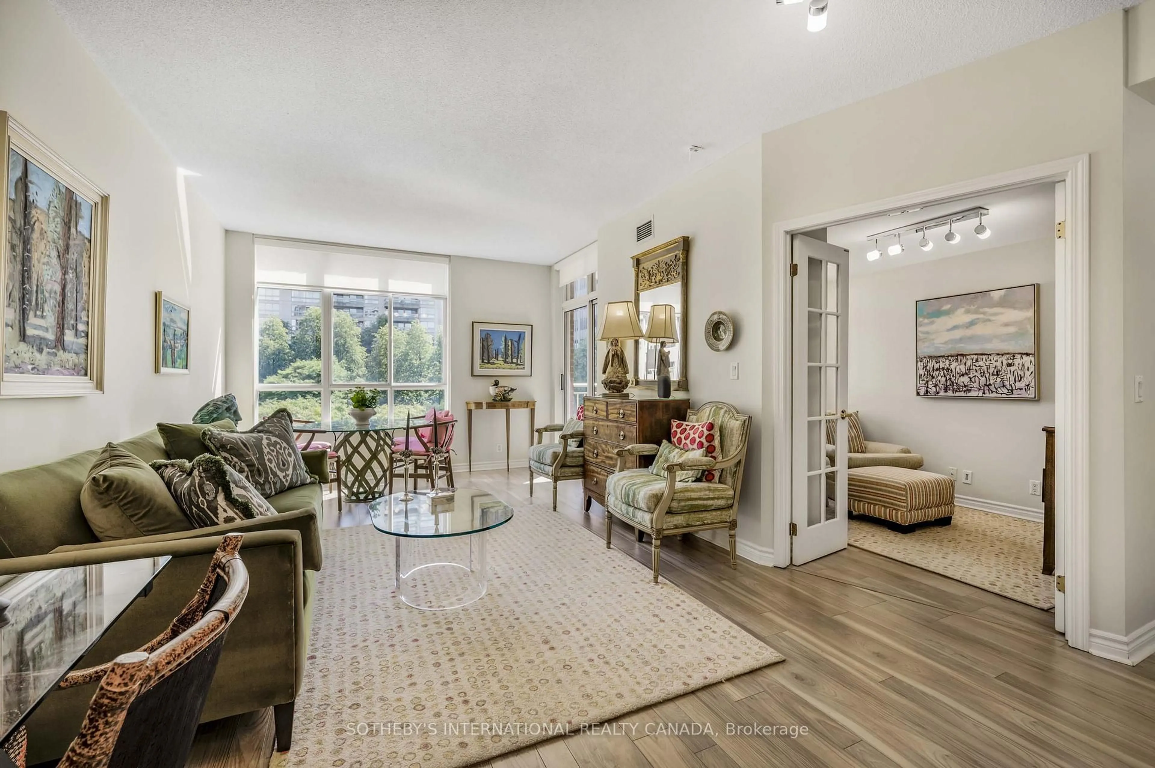 Living room with furniture, unknown for 1 Deer Park Cres #605, Toronto Ontario M4V 3C4