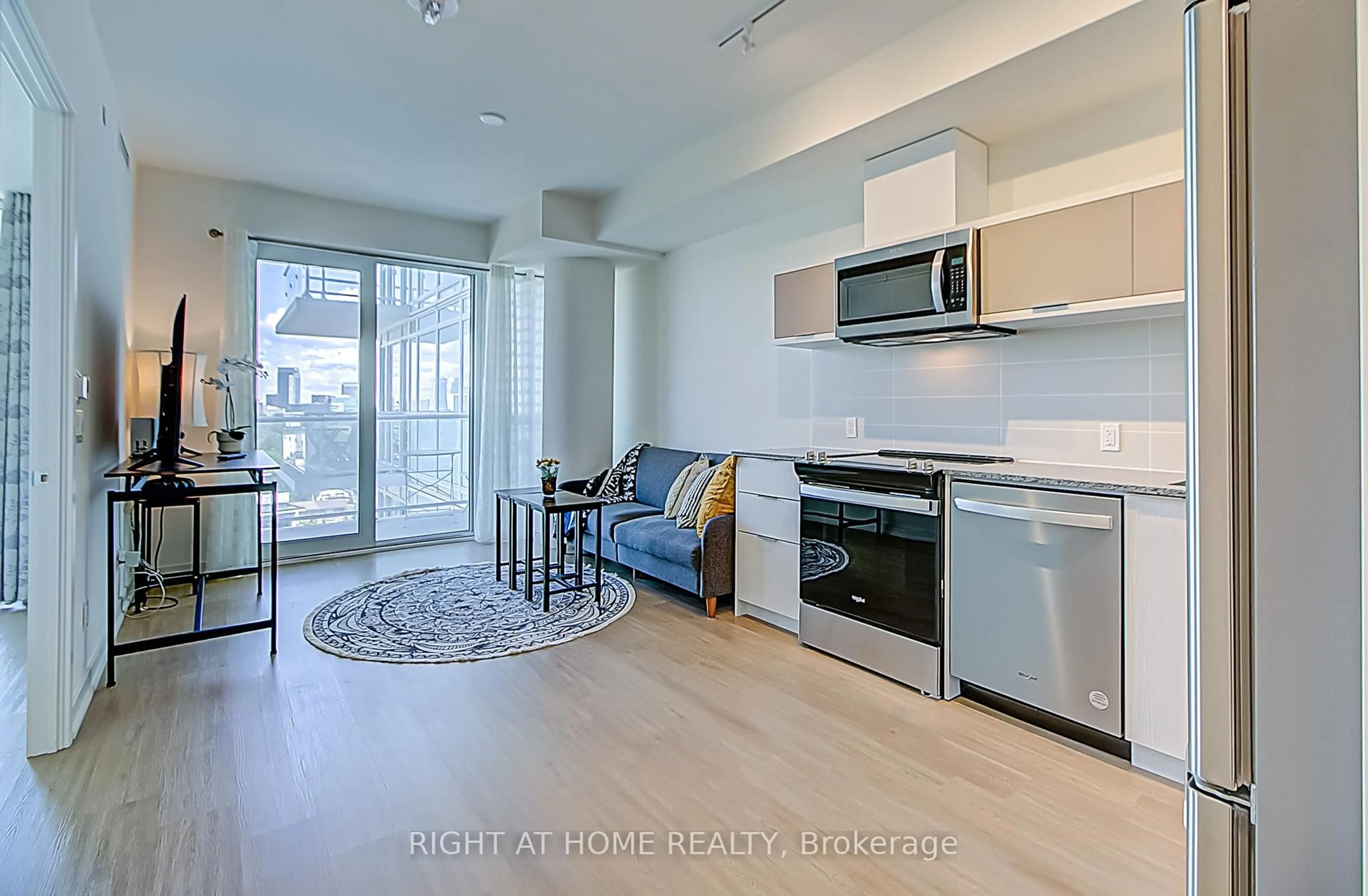 Open concept kitchen, unknown for 10 Deerlick Crt #1107, Toronto Ontario M3A 0A7