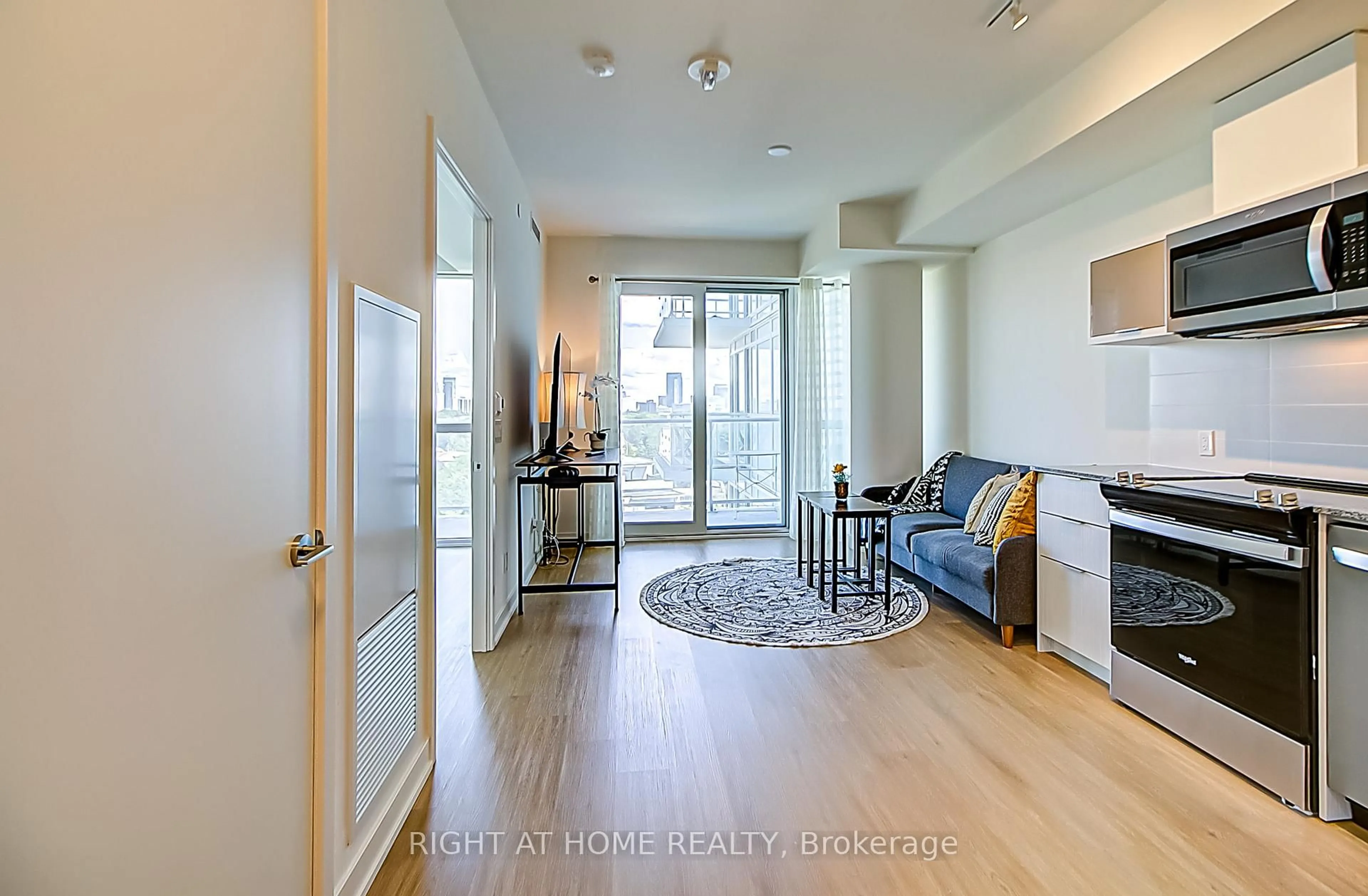 Indoor entryway for 10 Deerlick Crt #1107, Toronto Ontario M3A 0A7