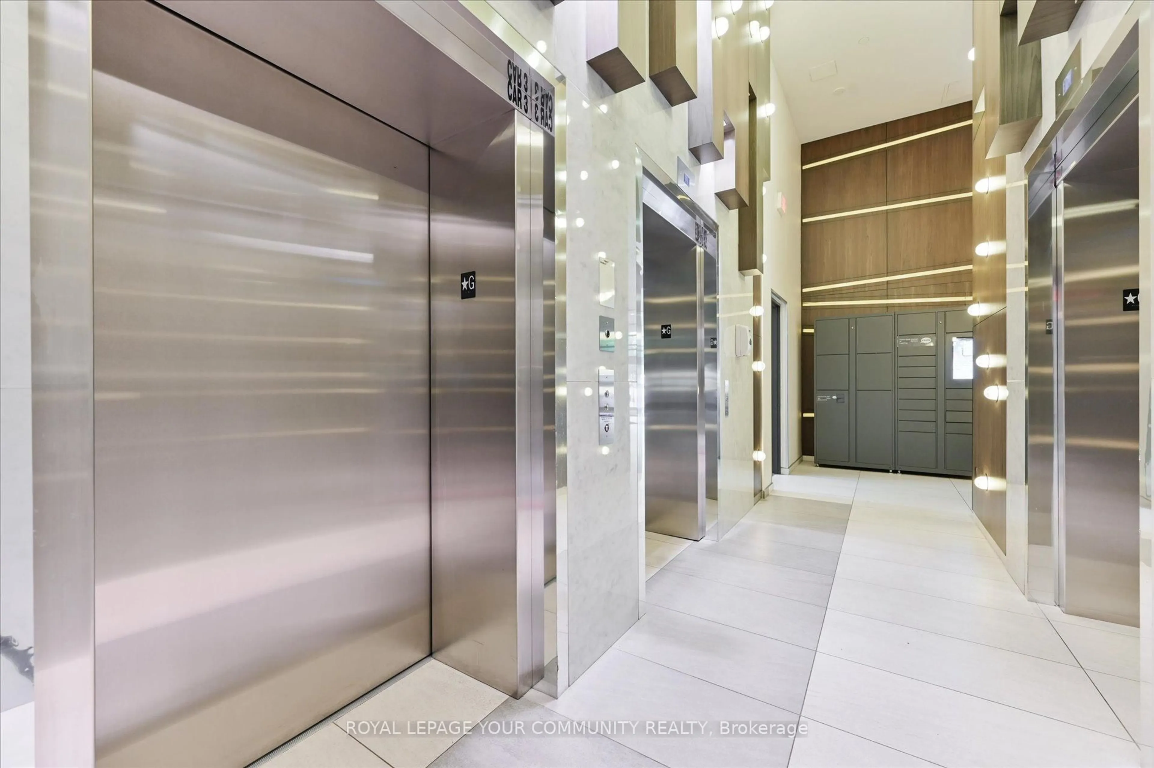 Indoor foyer for 68 Canterbury Pl #1909, Toronto Ontario M2N 0H8