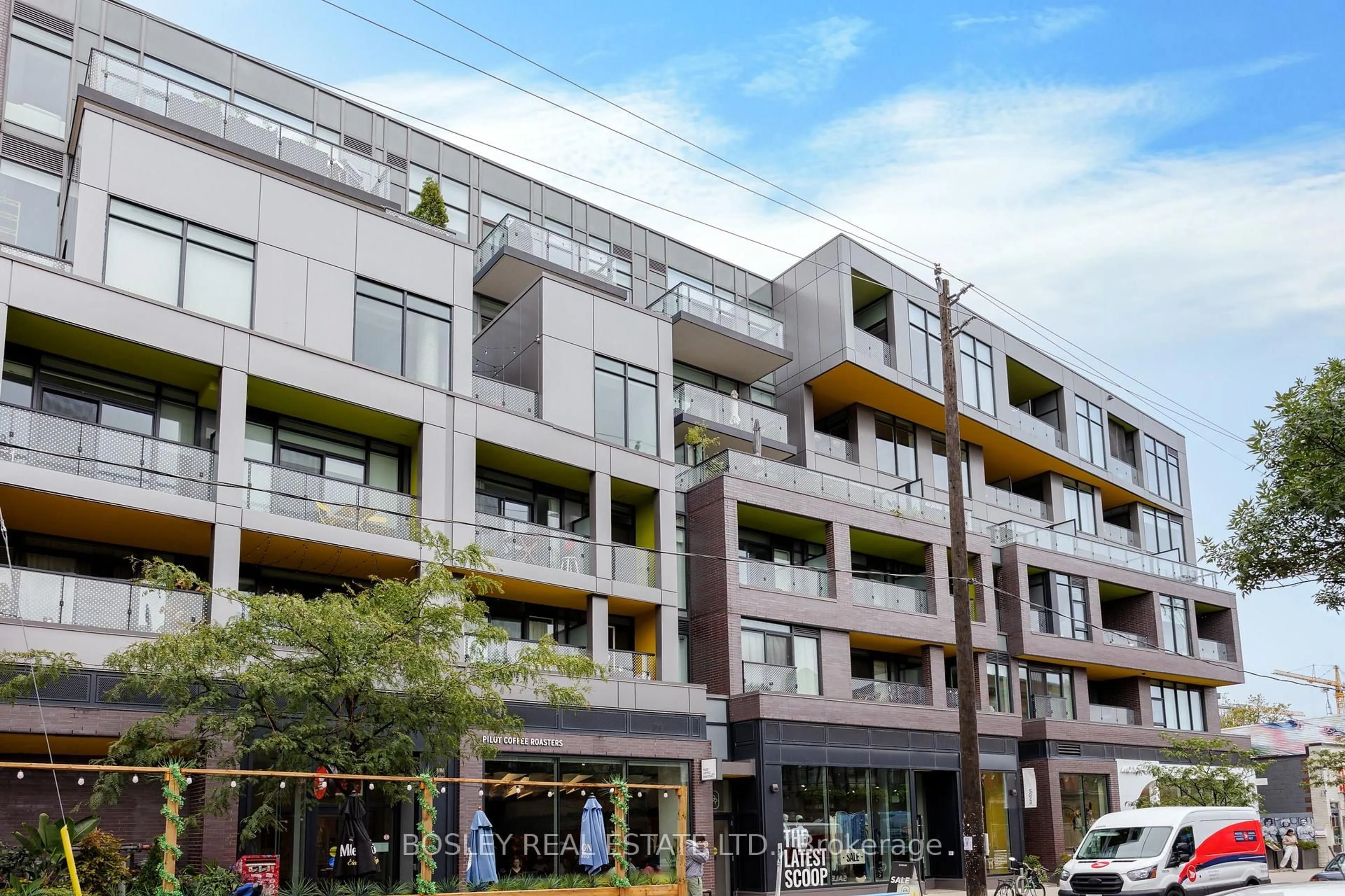 Patio, street for 109 Ossington Ave #312, Toronto Ontario M6J 2Z2