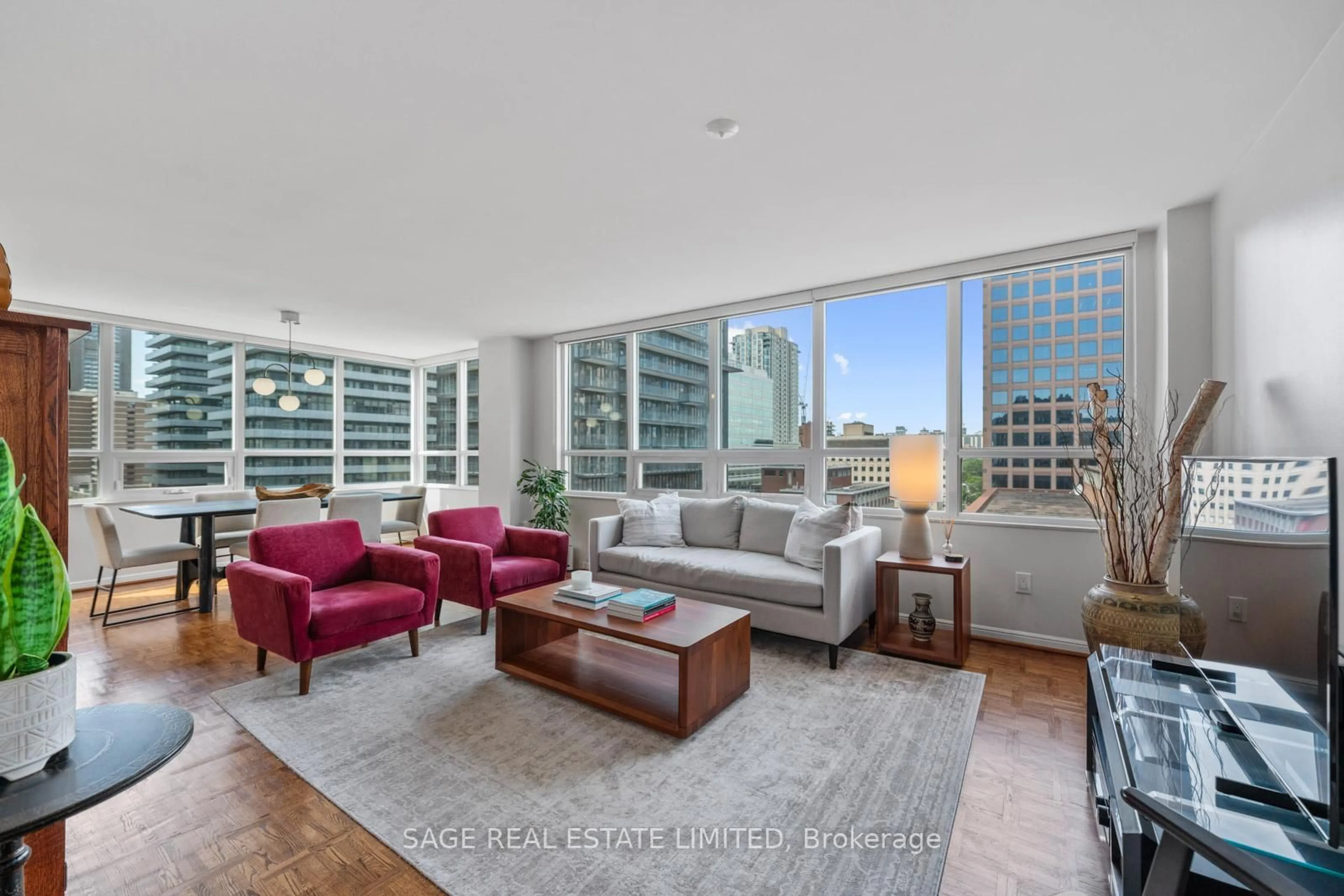 Living room with furniture, unknown for 71 Charles St #1206, Toronto Ontario M4Y 2T3