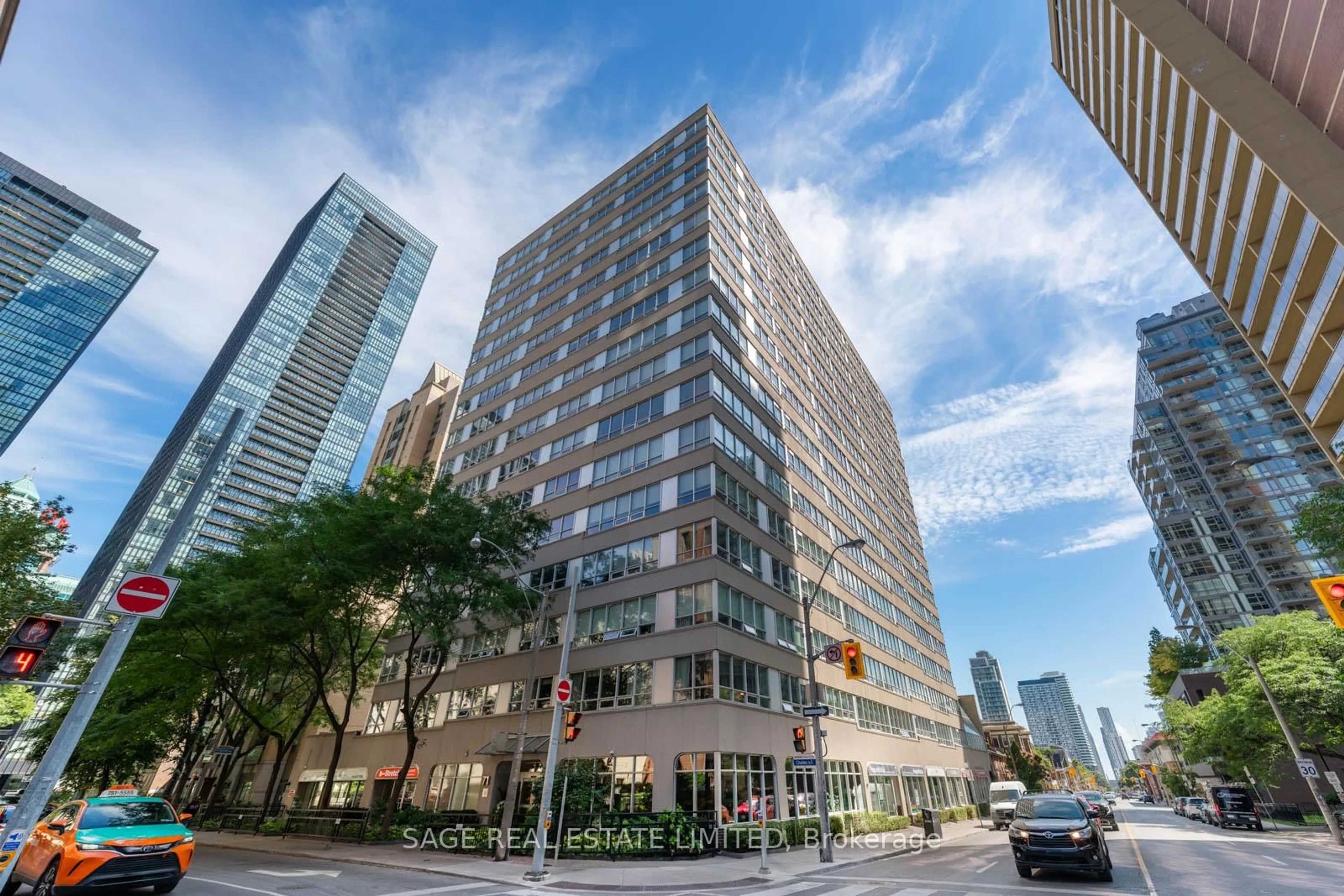 Unknown for 71 Charles St #1206, Toronto Ontario M4Y 2T3