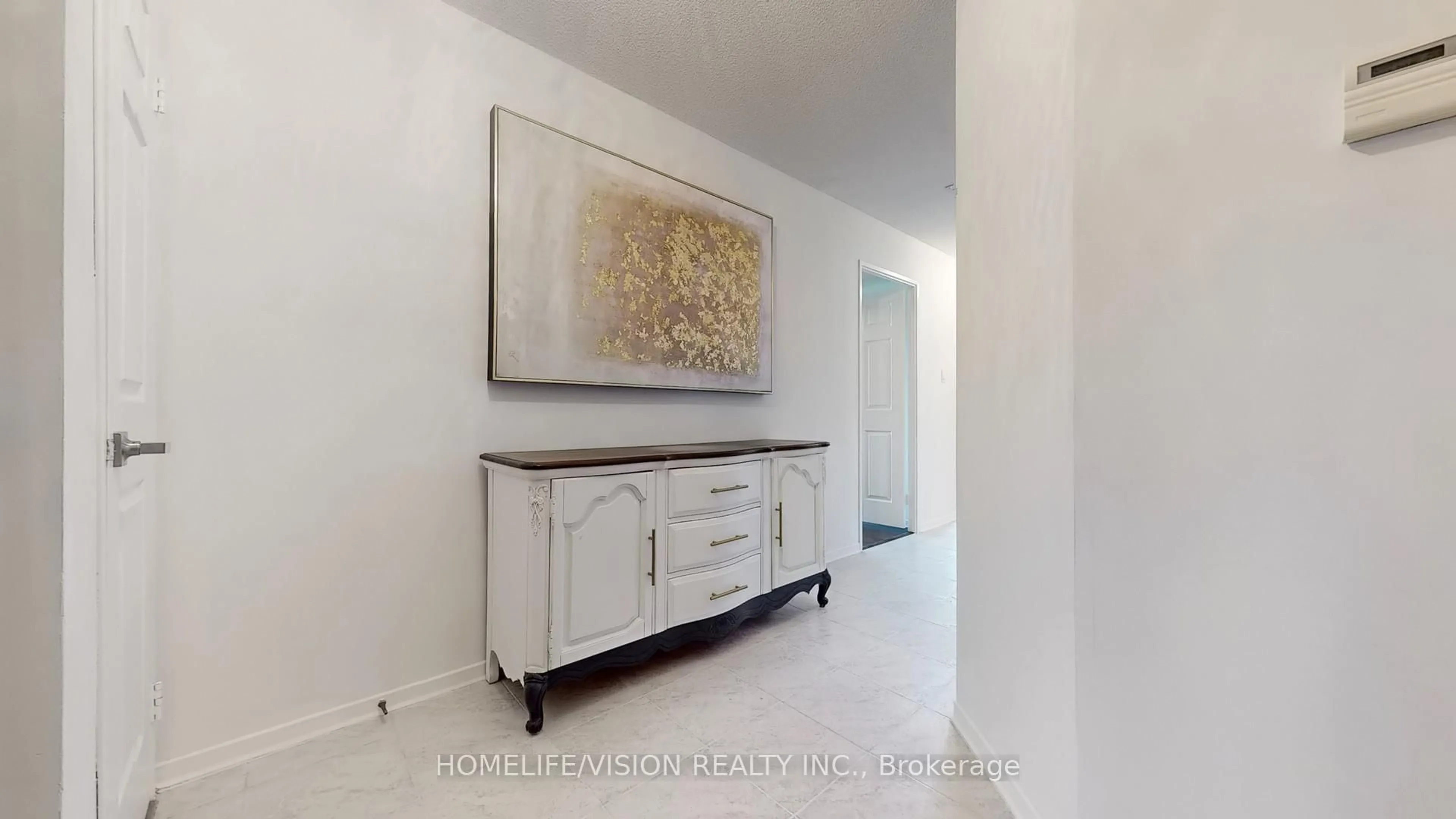 Indoor entryway for 205 Wynford Dr #1706, Toronto Ontario M3C 3P4