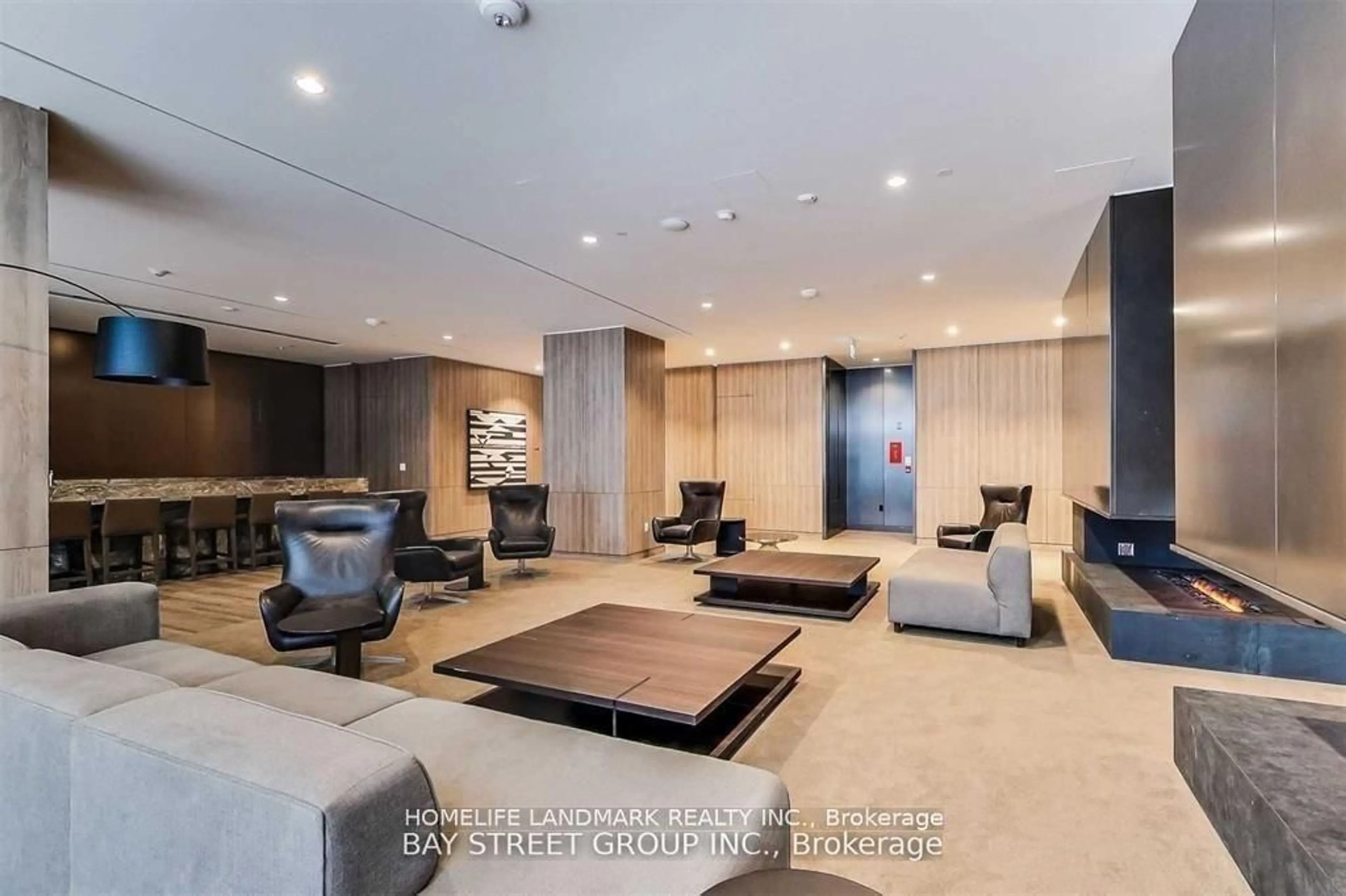 Lobby for 27 BATHURST St #1113, Toronto Ontario M5V 2P1