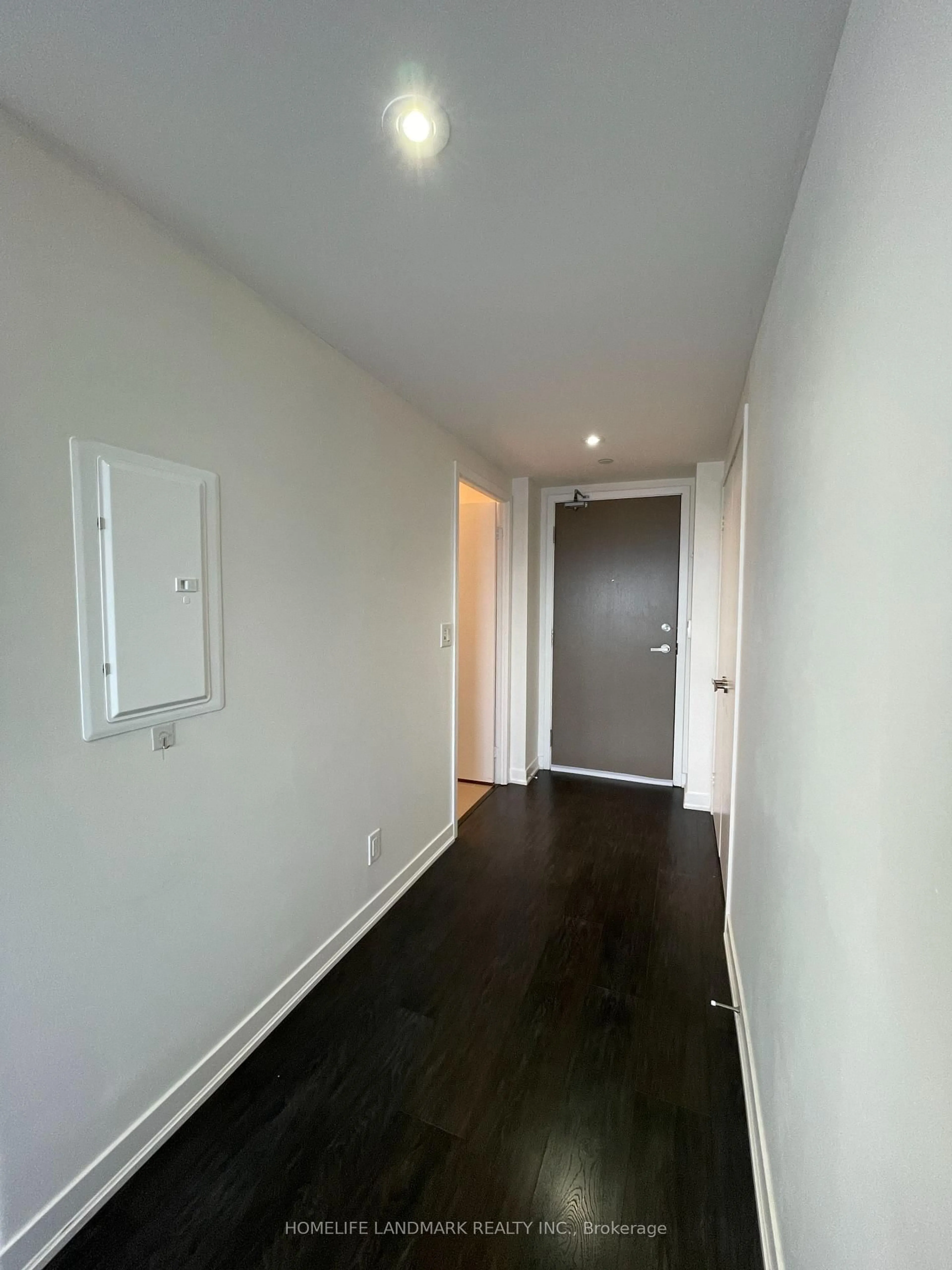 A pic of a room for 100 Harbour St #4708, Toronto Ontario M5J 0B5