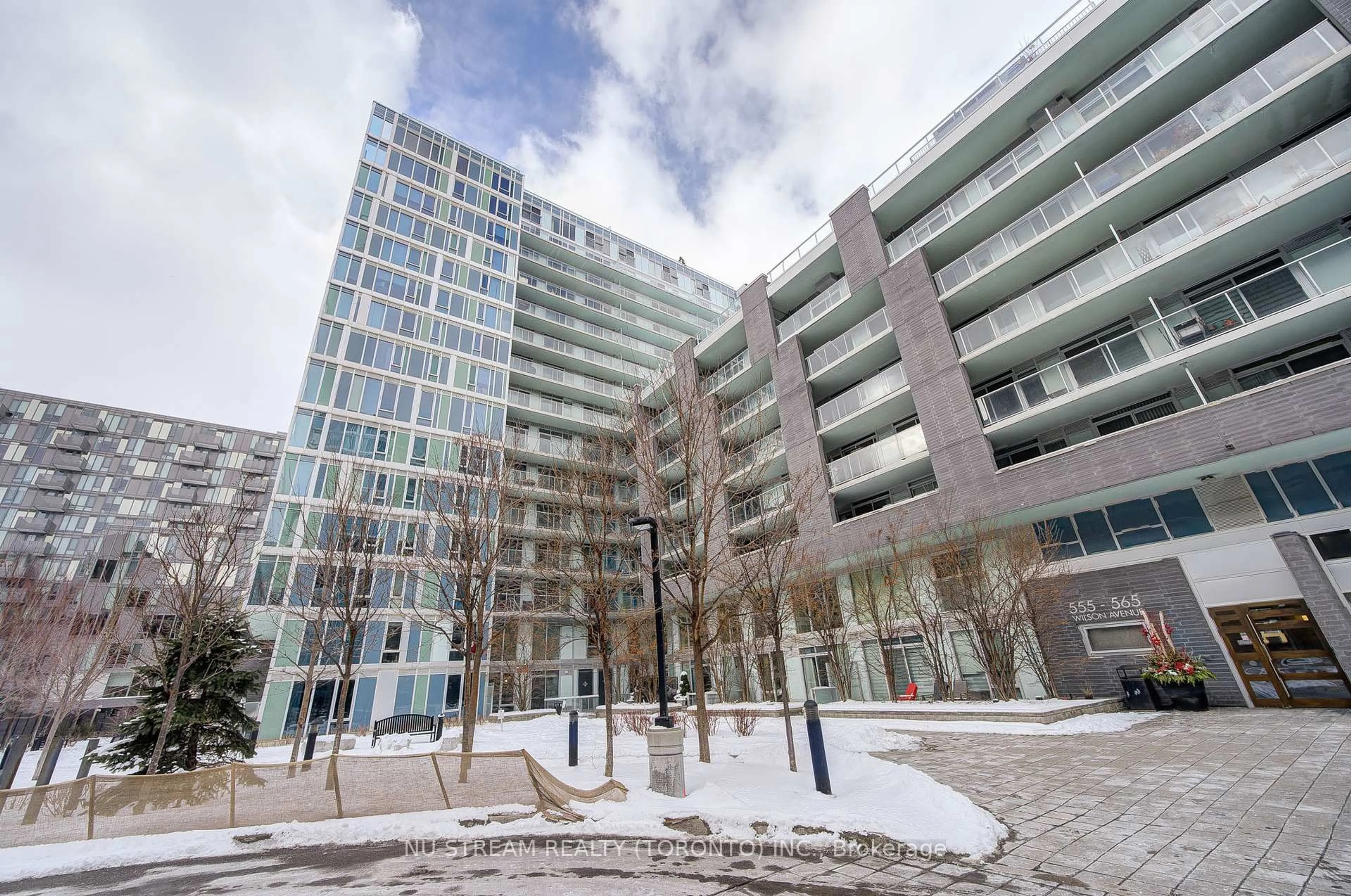 Patio, unknown for 555 Wilson Ave #E810, Toronto Ontario M3H 0C5