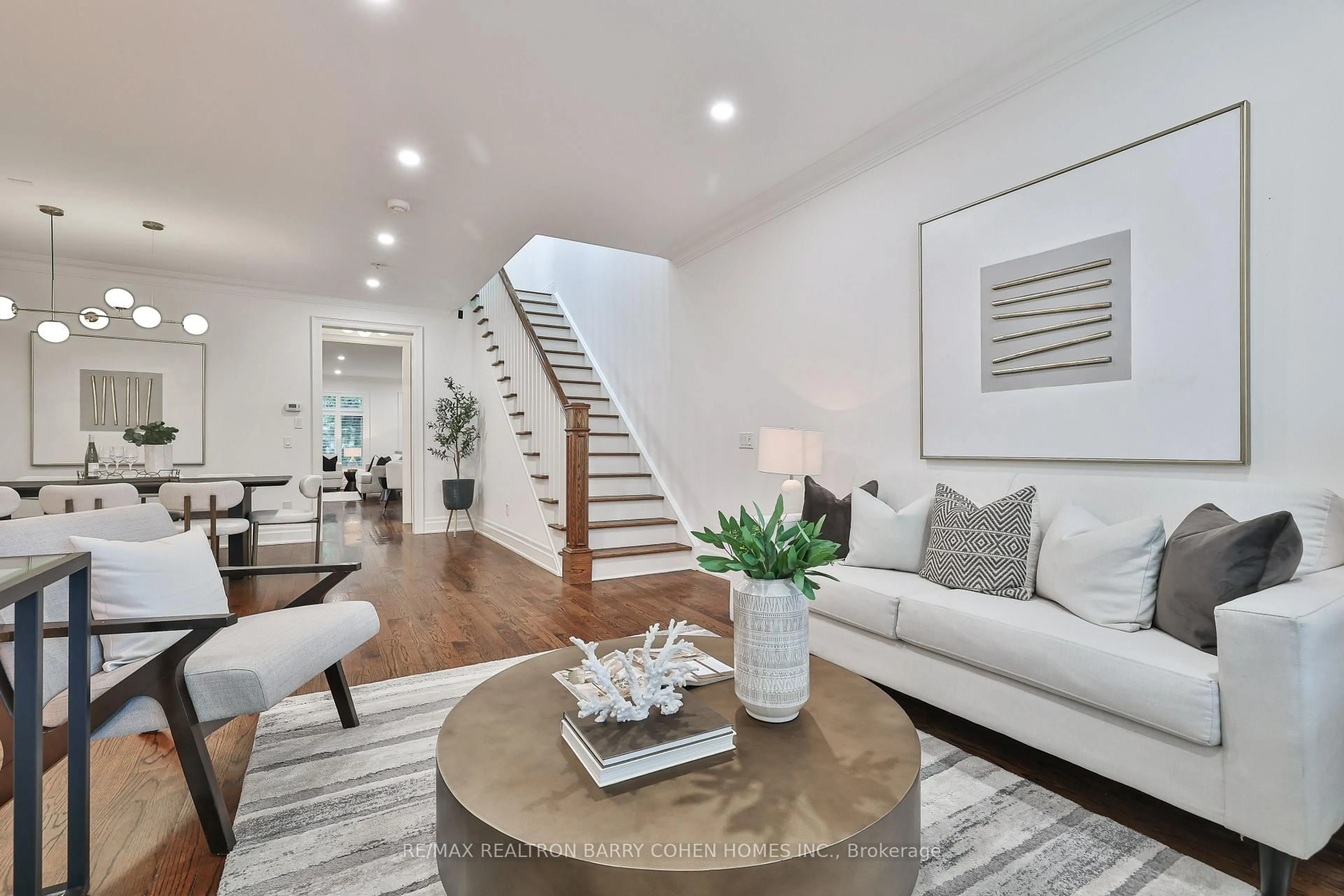 Living room with furniture, unknown for 136 Bowood Ave, Toronto Ontario M4N 1Y5
