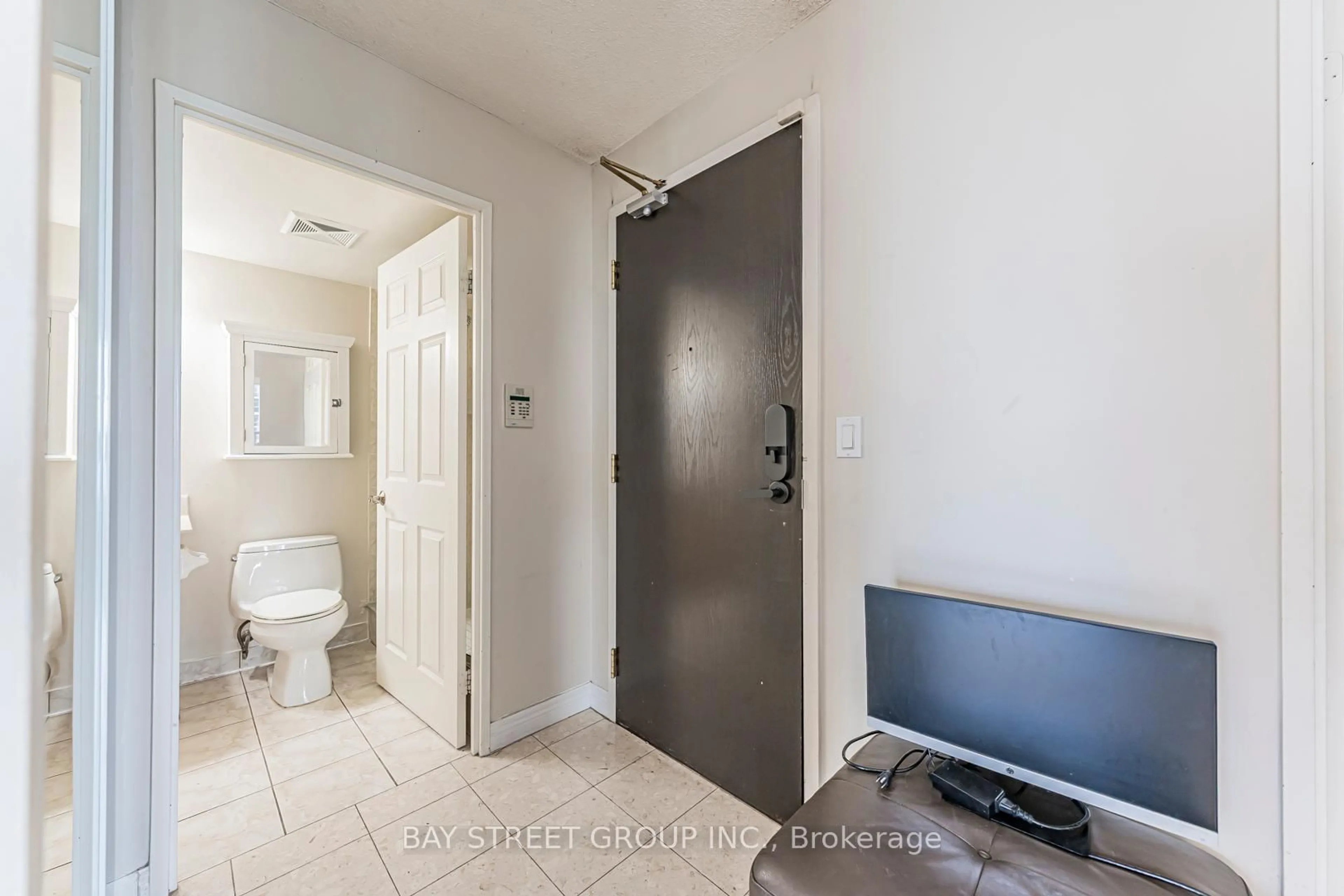 Unknown for 23 Hollywood Ave #3802, Toronto Ontario M2N 7L8