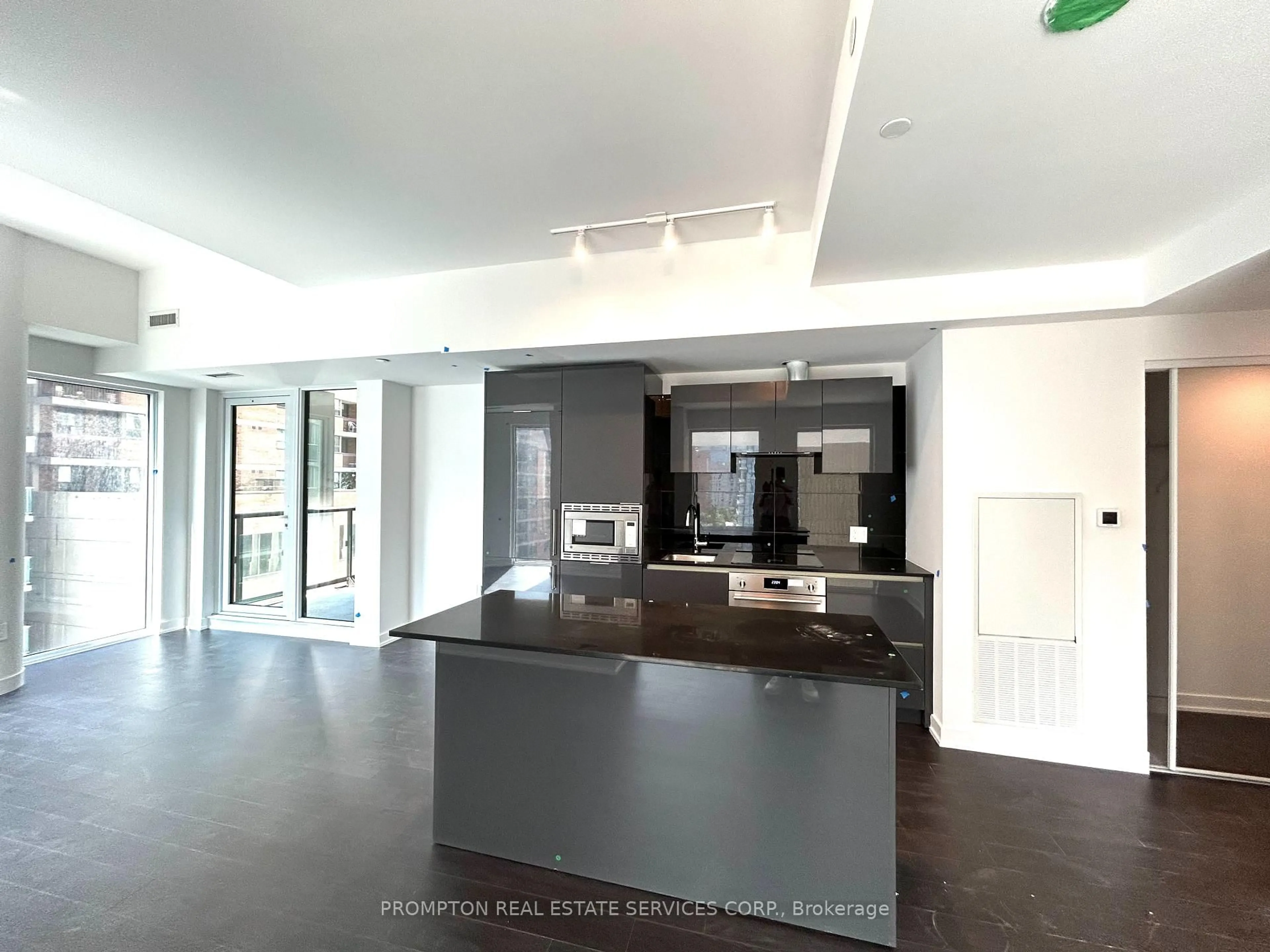 Open concept kitchen, unknown for 121 St Patrick St #620, Toronto Ontario M5T 3C1
