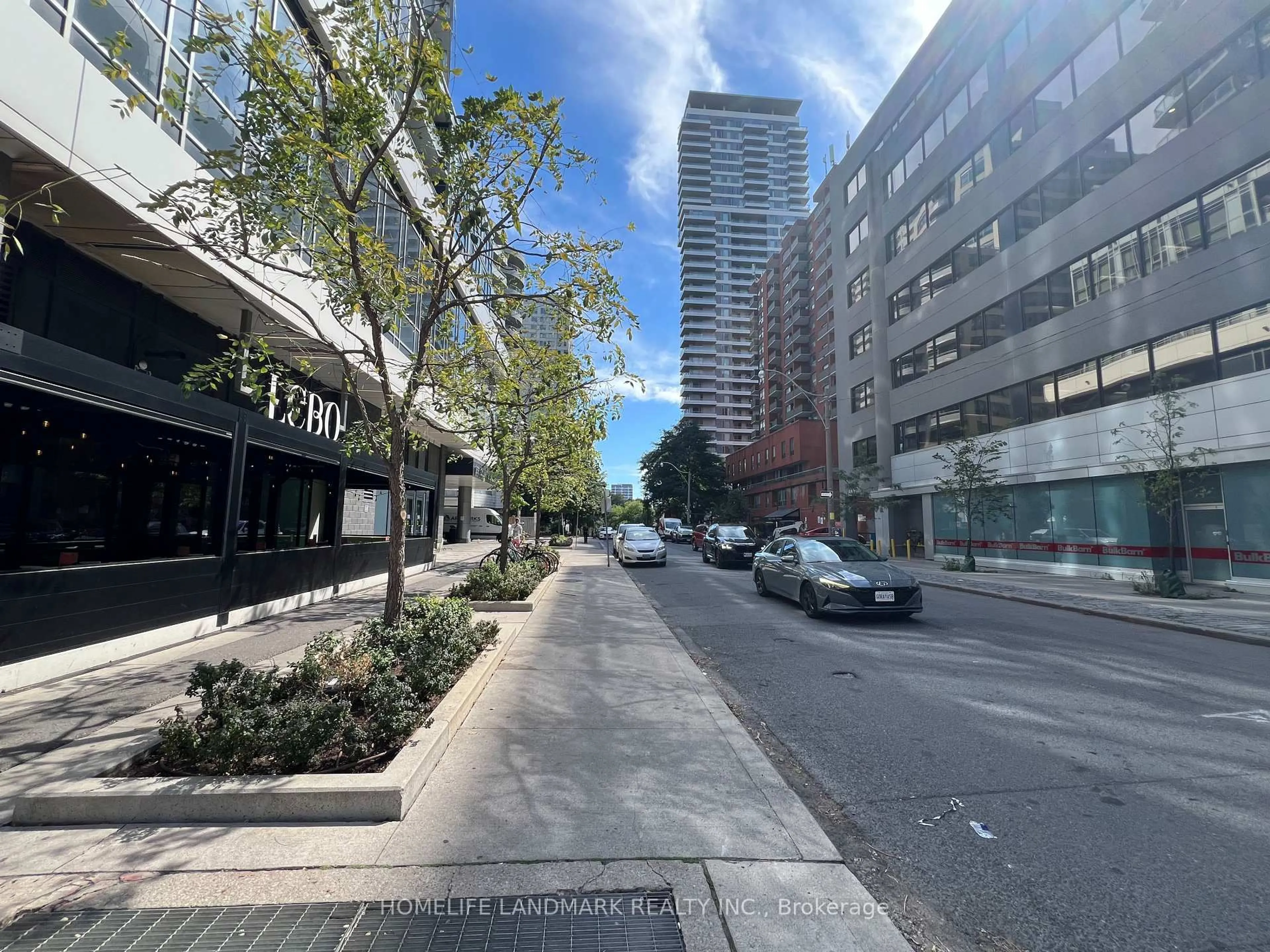 Unknown for 89 Dunfield Ave #807, Toronto Ontario M4S 0A4