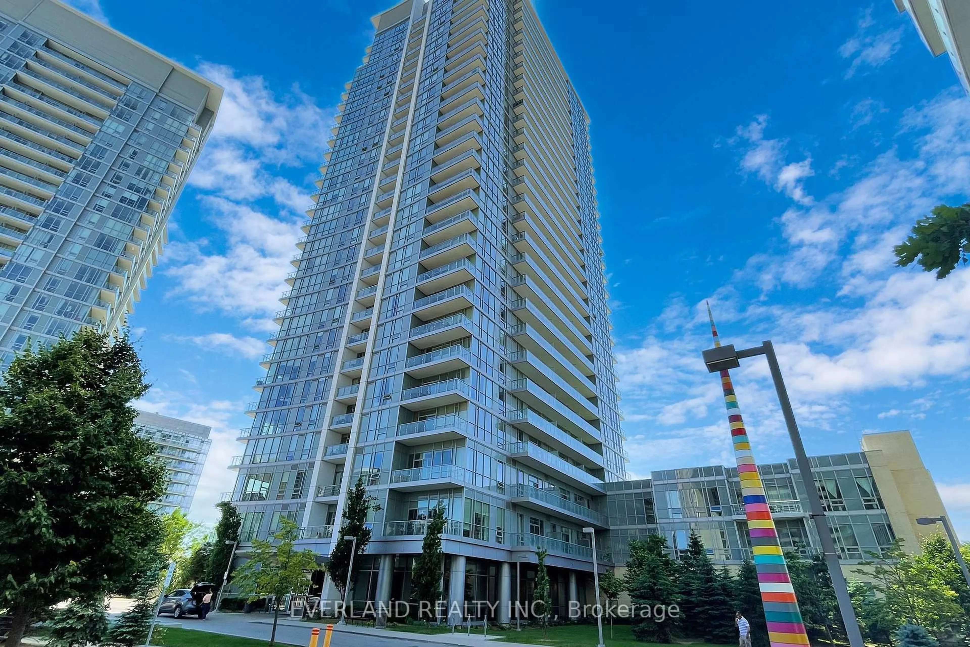 Patio, building for 66 Forest Manor Rd #1708, Toronto Ontario M2J 0B7