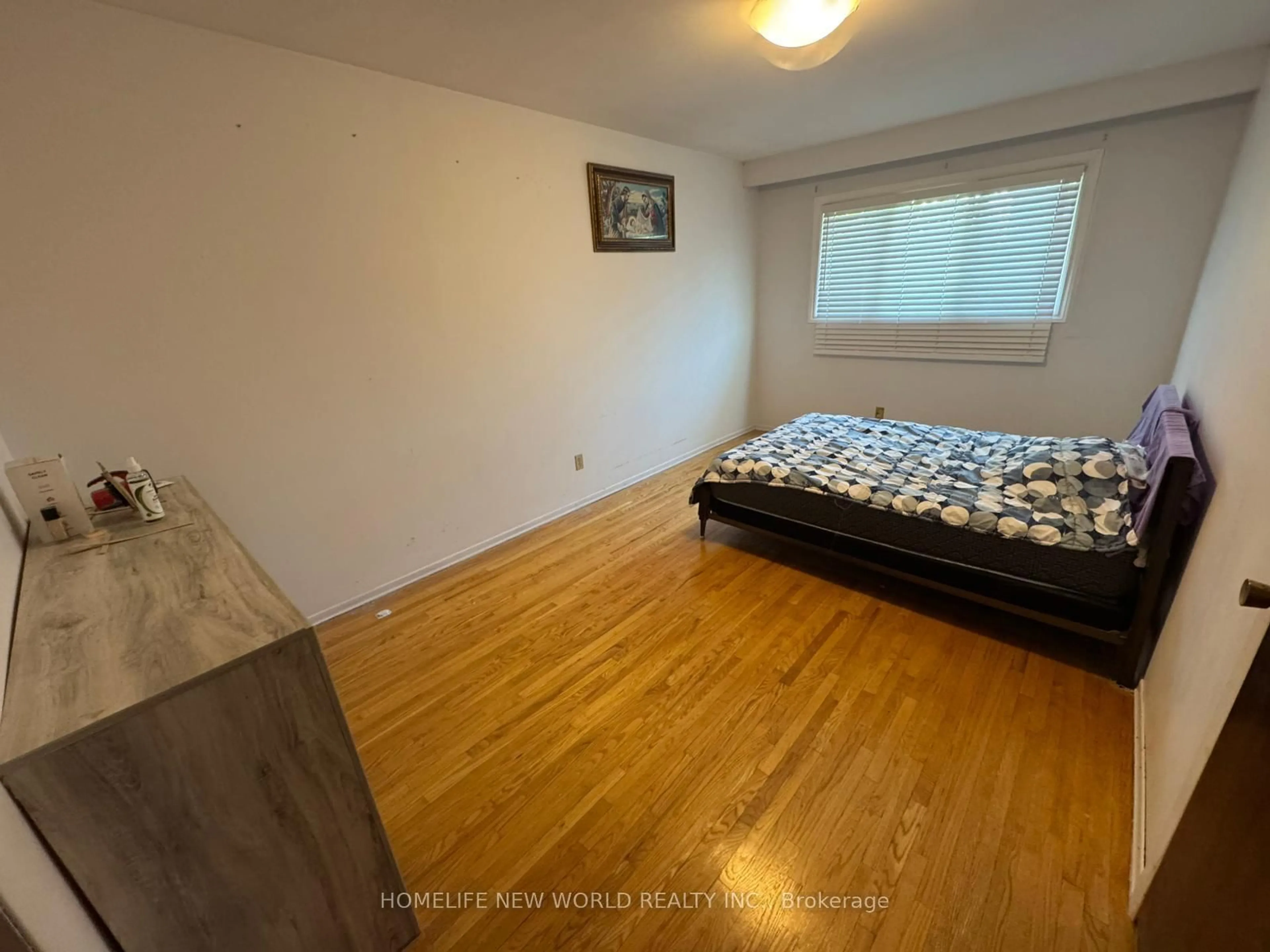 A pic of a room for 5 Pindar Cres, Toronto Ontario M2J 3L3