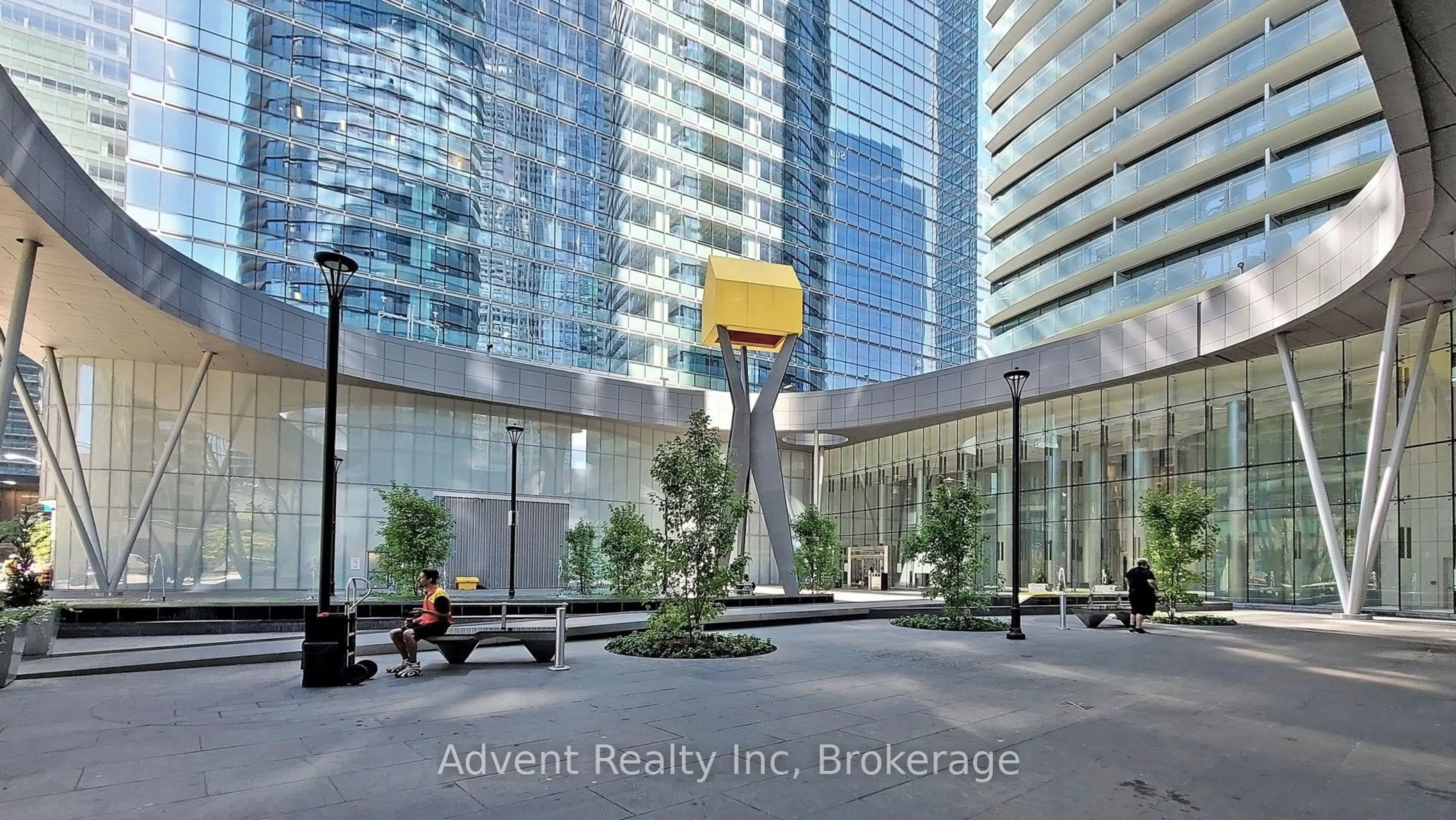 Indoor foyer for 14 York St #2306, Toronto Ontario M5J 2Z2