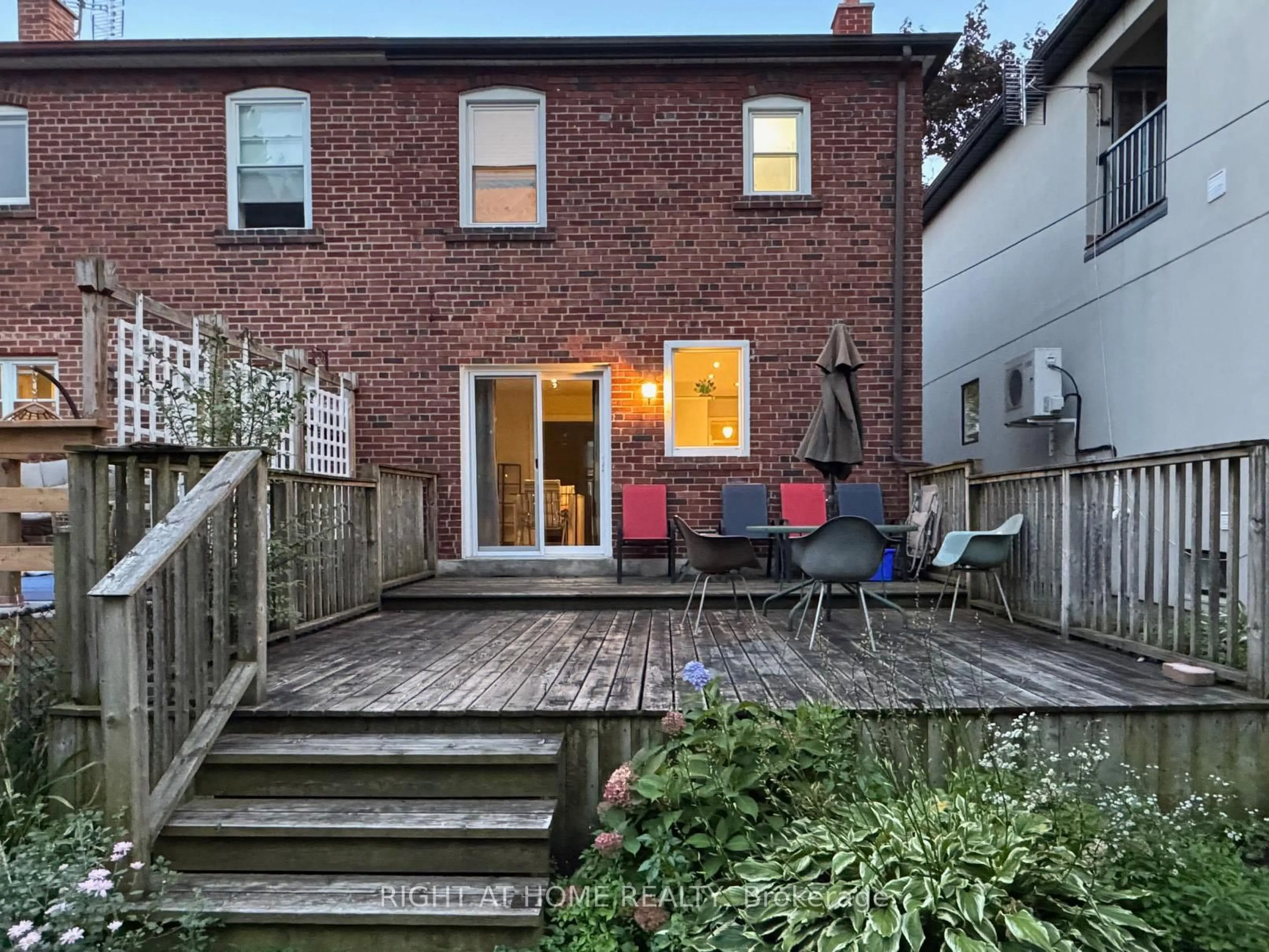 Patio, street for 452 Soudan Ave, Toronto Ontario M4S 1X2