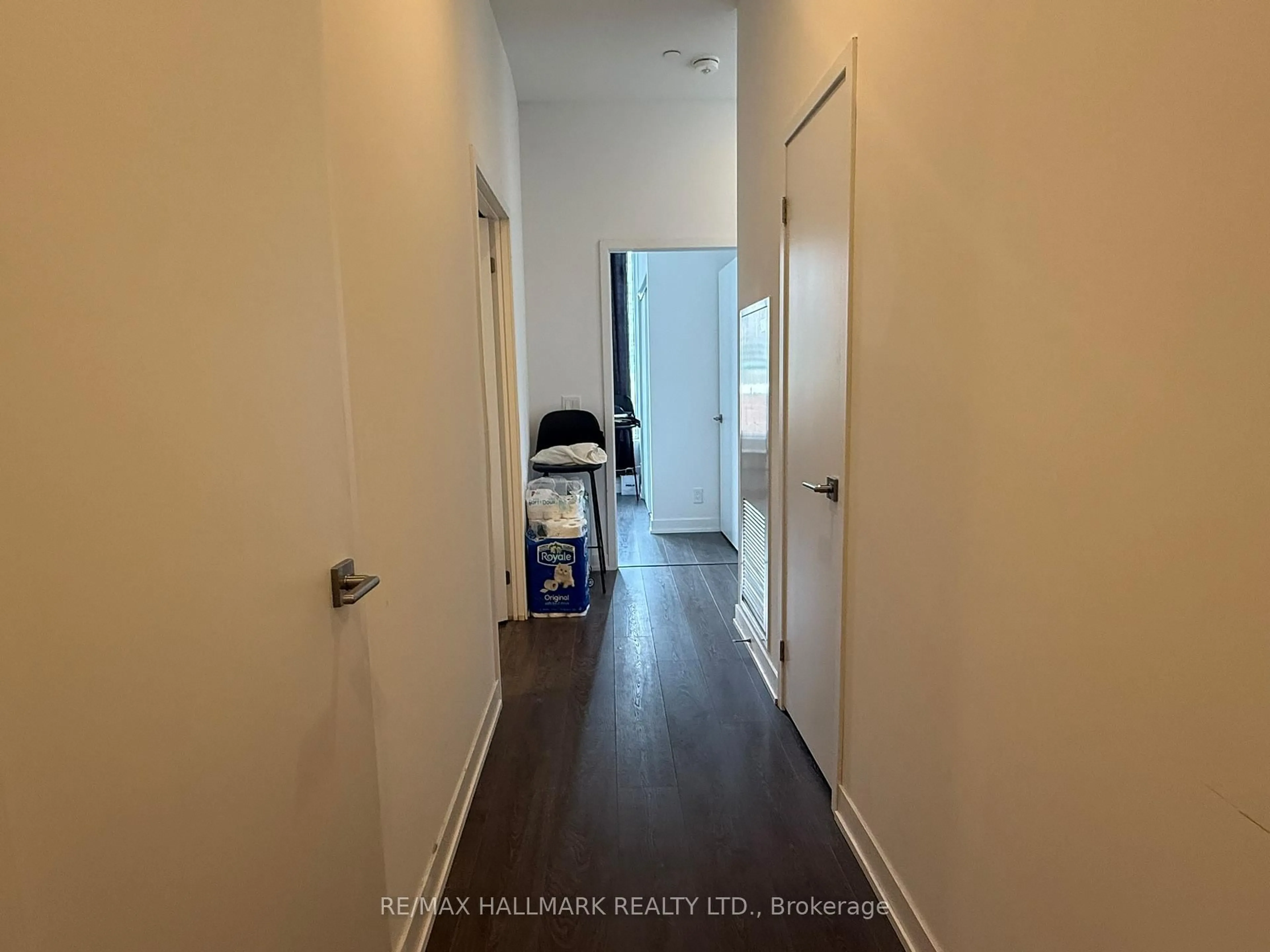 Unknown for 15 Holmes Ave #407, Toronto Ontario M2N 4L8