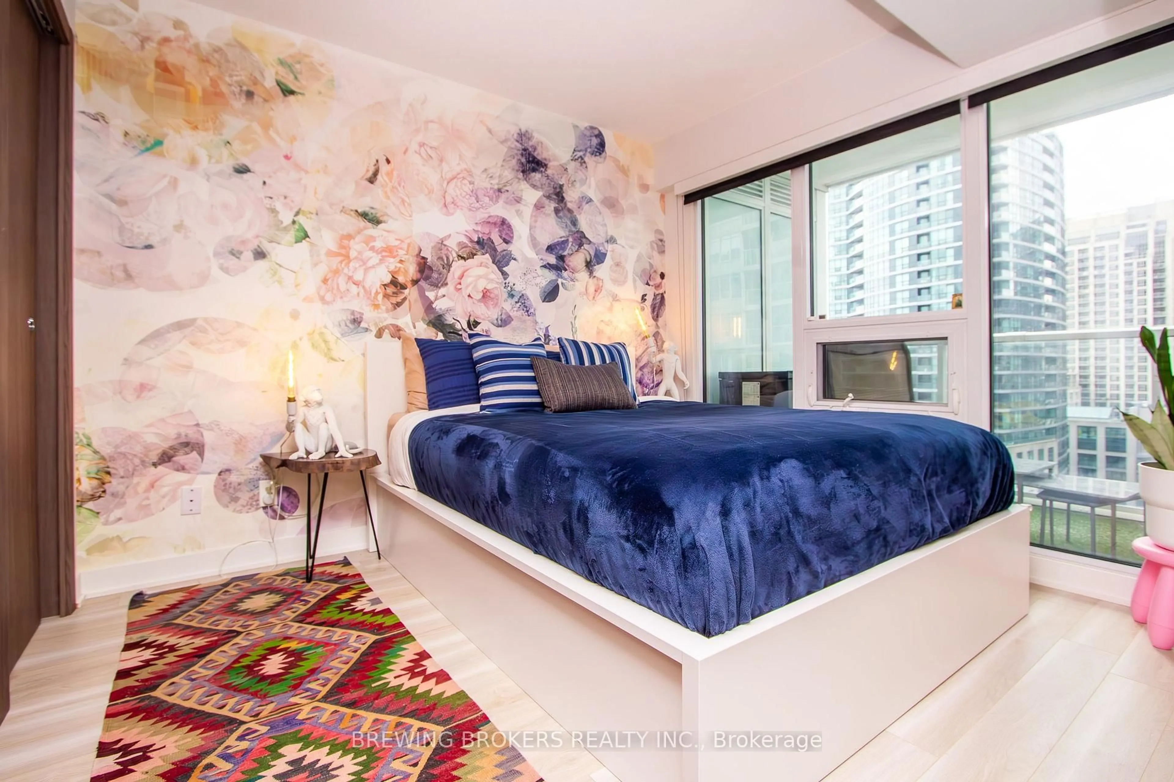 Bedroom with bed, carpet floor for 17 Bathurst St #1503, Toronto Ontario M5V 0N1