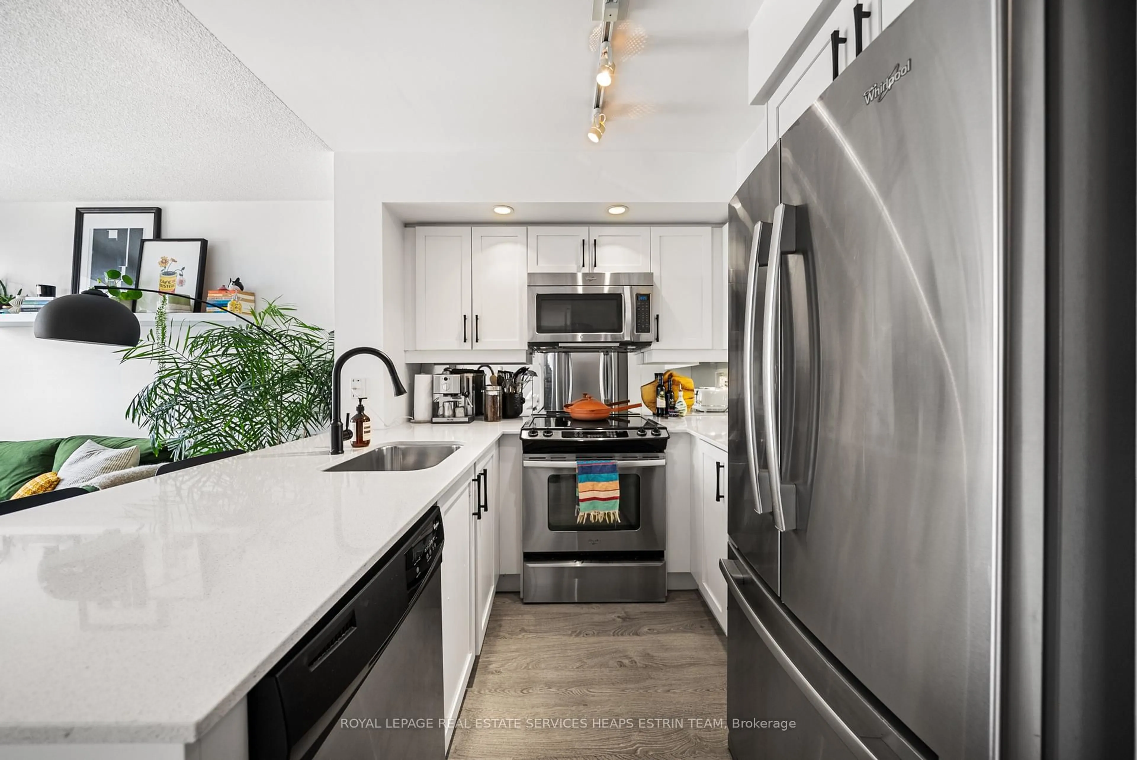 Contemporary kitchen, ceramic/tile floor for 85 East Liberty St #1303, Toronto Ontario M6K 3R4