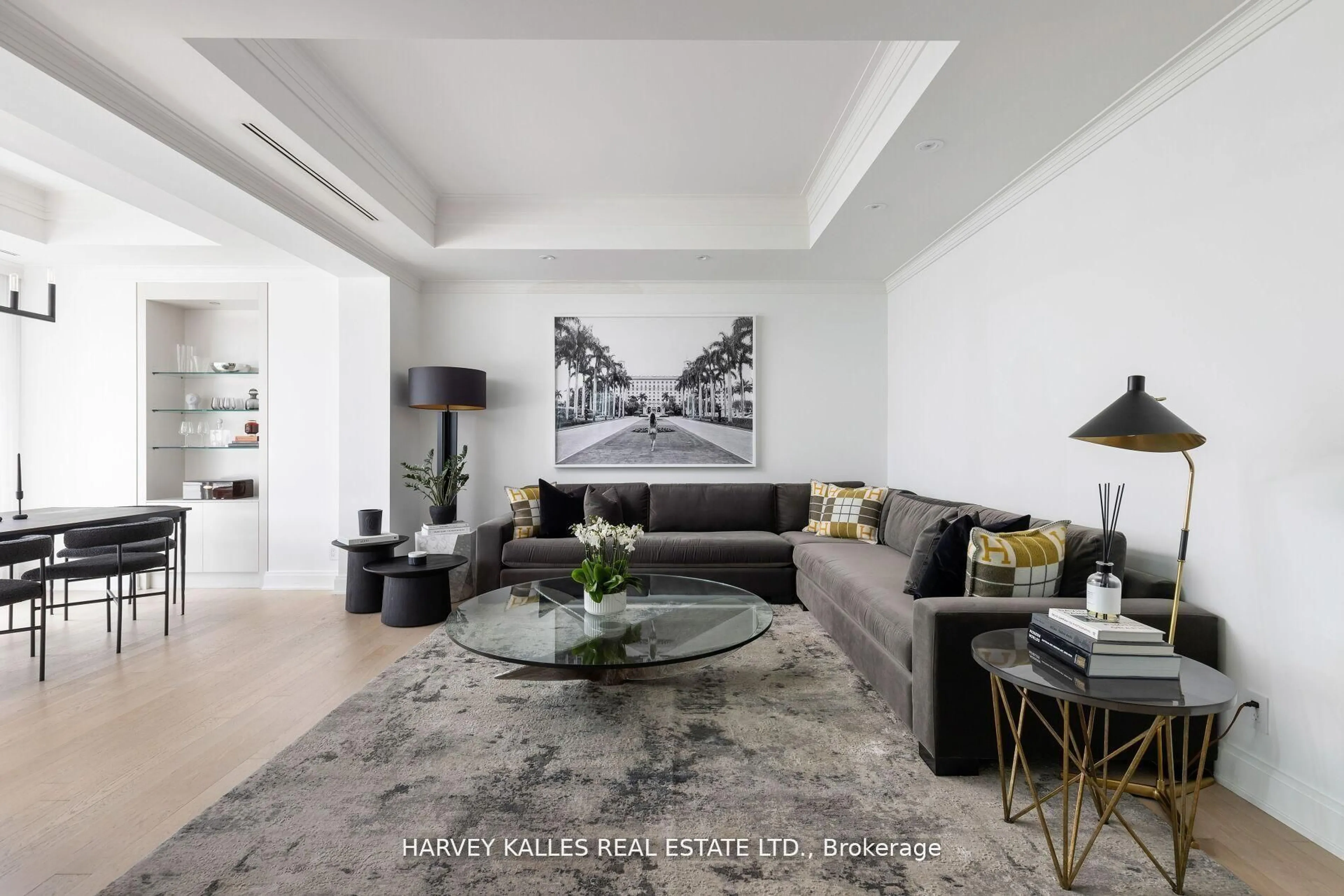Living room with furniture, unknown for 206 Bloor St #1202, Toronto Ontario M5S 1T8