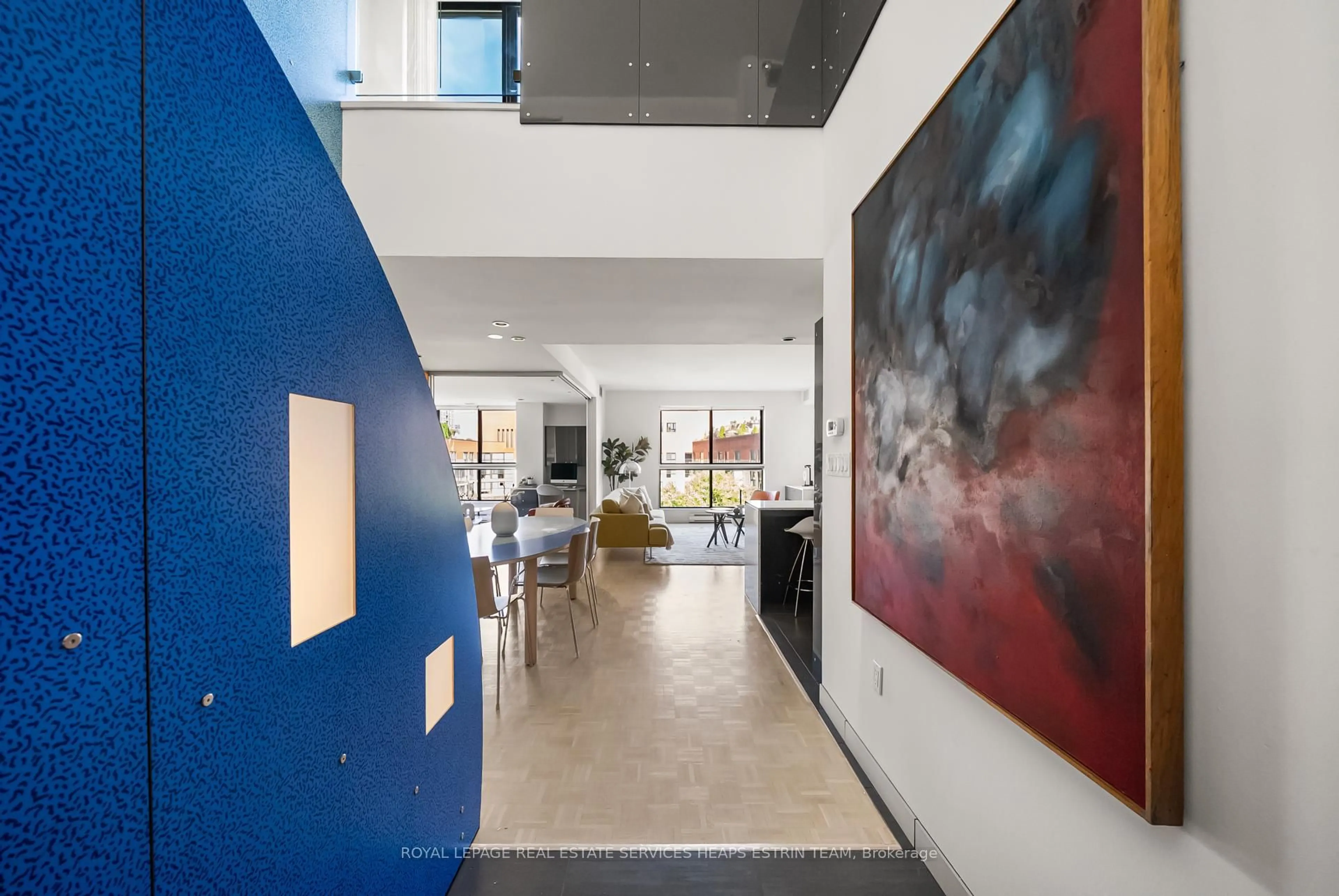 Indoor foyer for 35 Church St #809, Toronto Ontario M5E 1T3