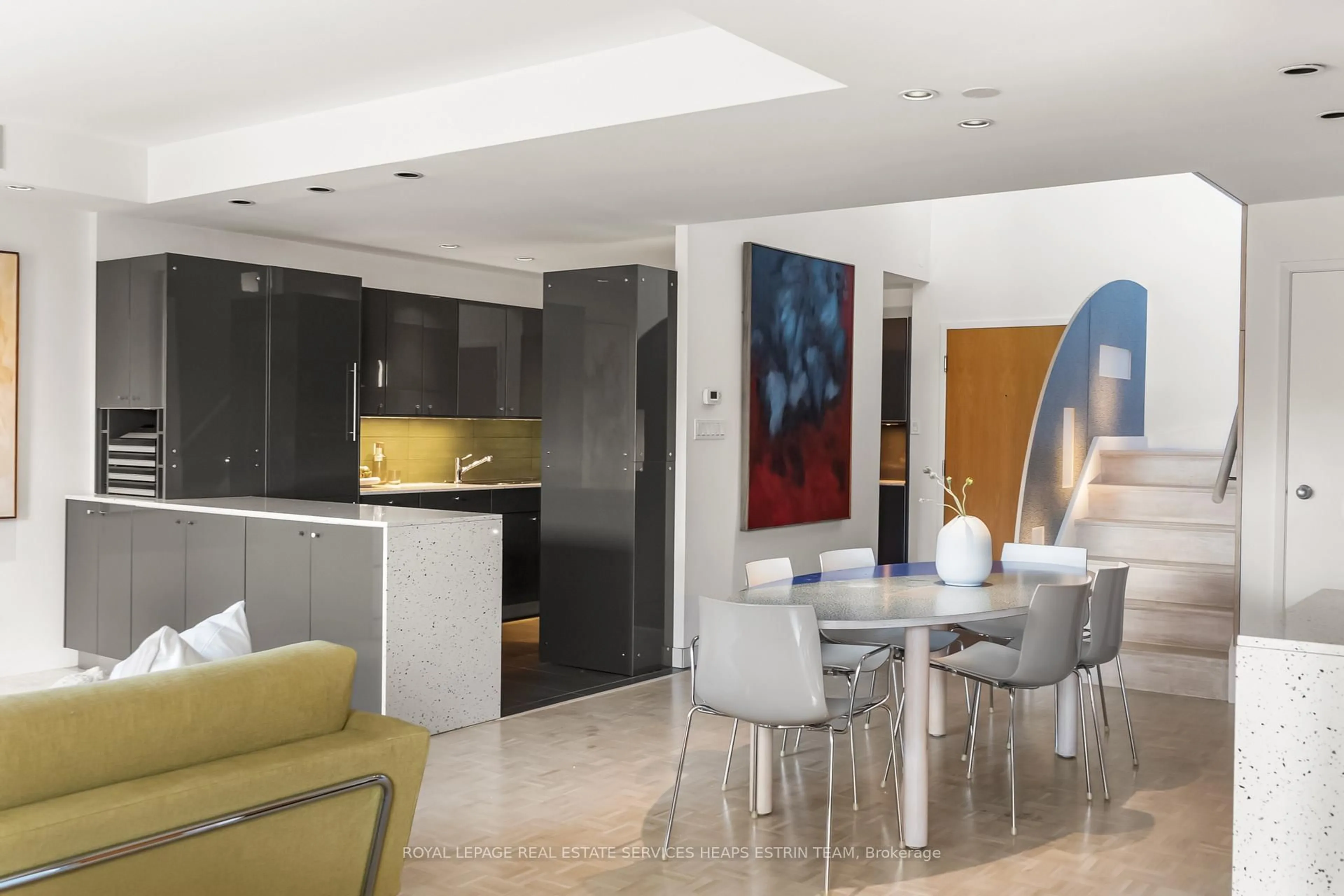 Open concept kitchen, ceramic/tile floor for 35 Church St #809, Toronto Ontario M5E 1T3