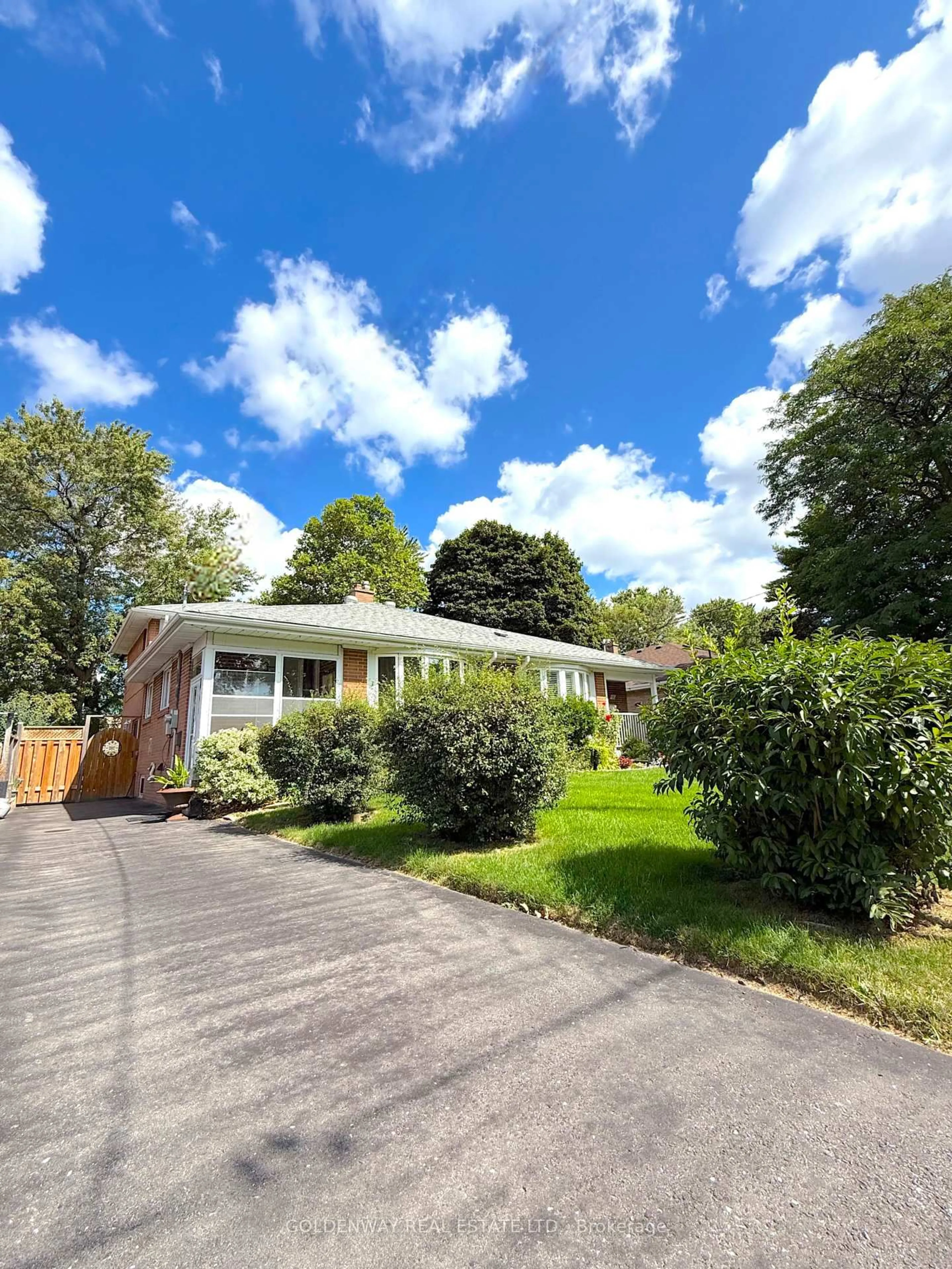 A pic from outside/outdoor area/front of a property/back of a property/a pic from drone, street for 68 Fortrose Cres, Toronto Ontario M3A 2H1