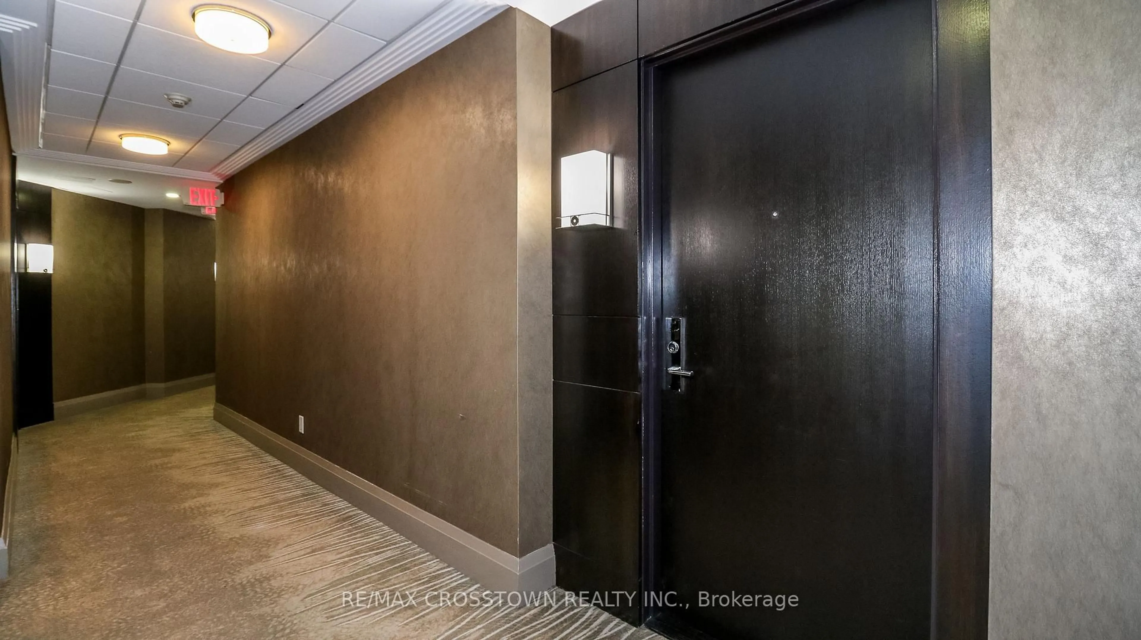 Indoor foyer for 1717 Avenue Rd #321, Toronto Ontario M5M 0A2