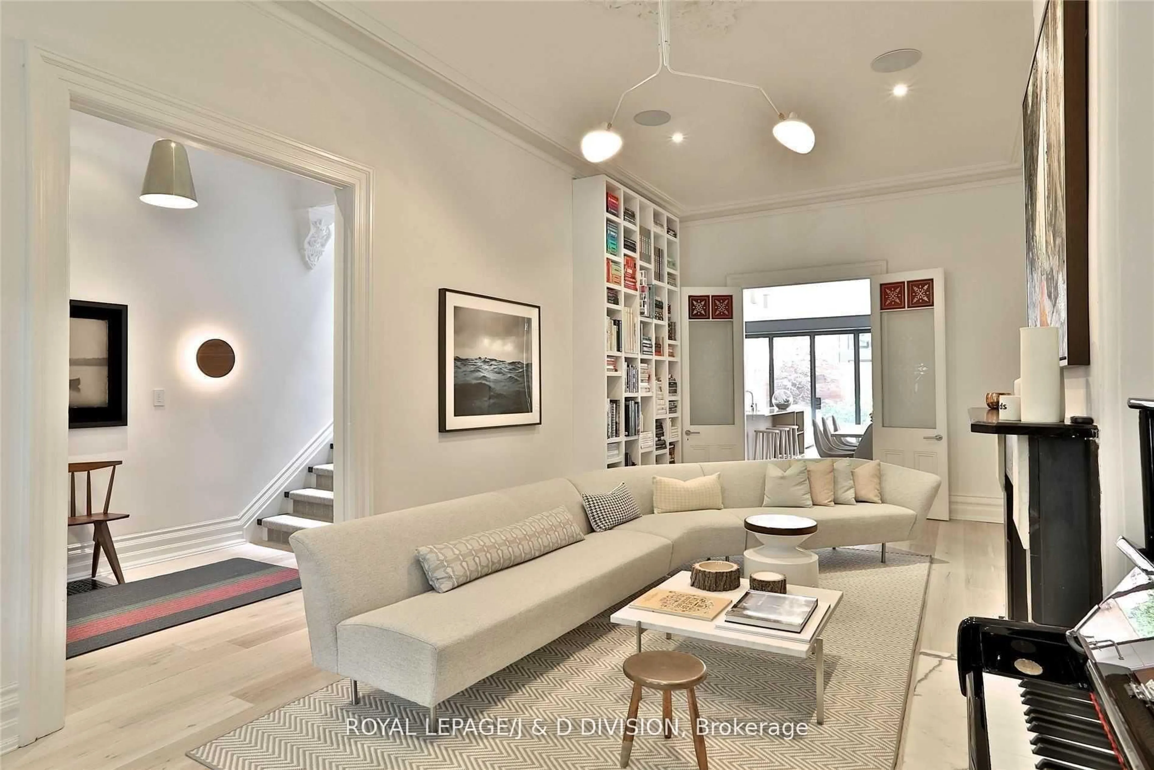 Living room with furniture, unknown for 426 Ontario St, Toronto Ontario M5A 2W1