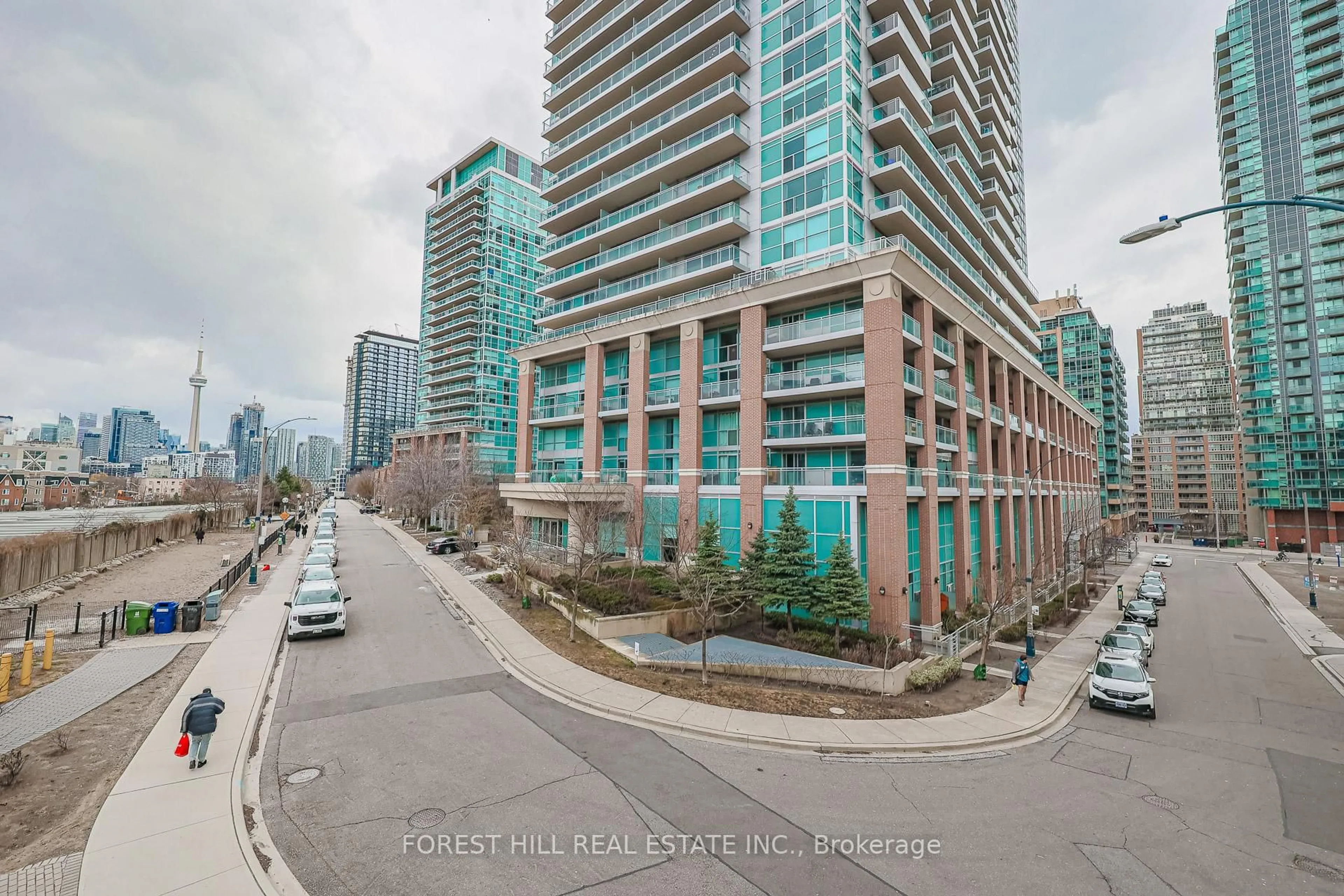 Patio, city buildings view from balcony for 100 Western Battery Rd #704, Toronto Ontario M6K 3S2