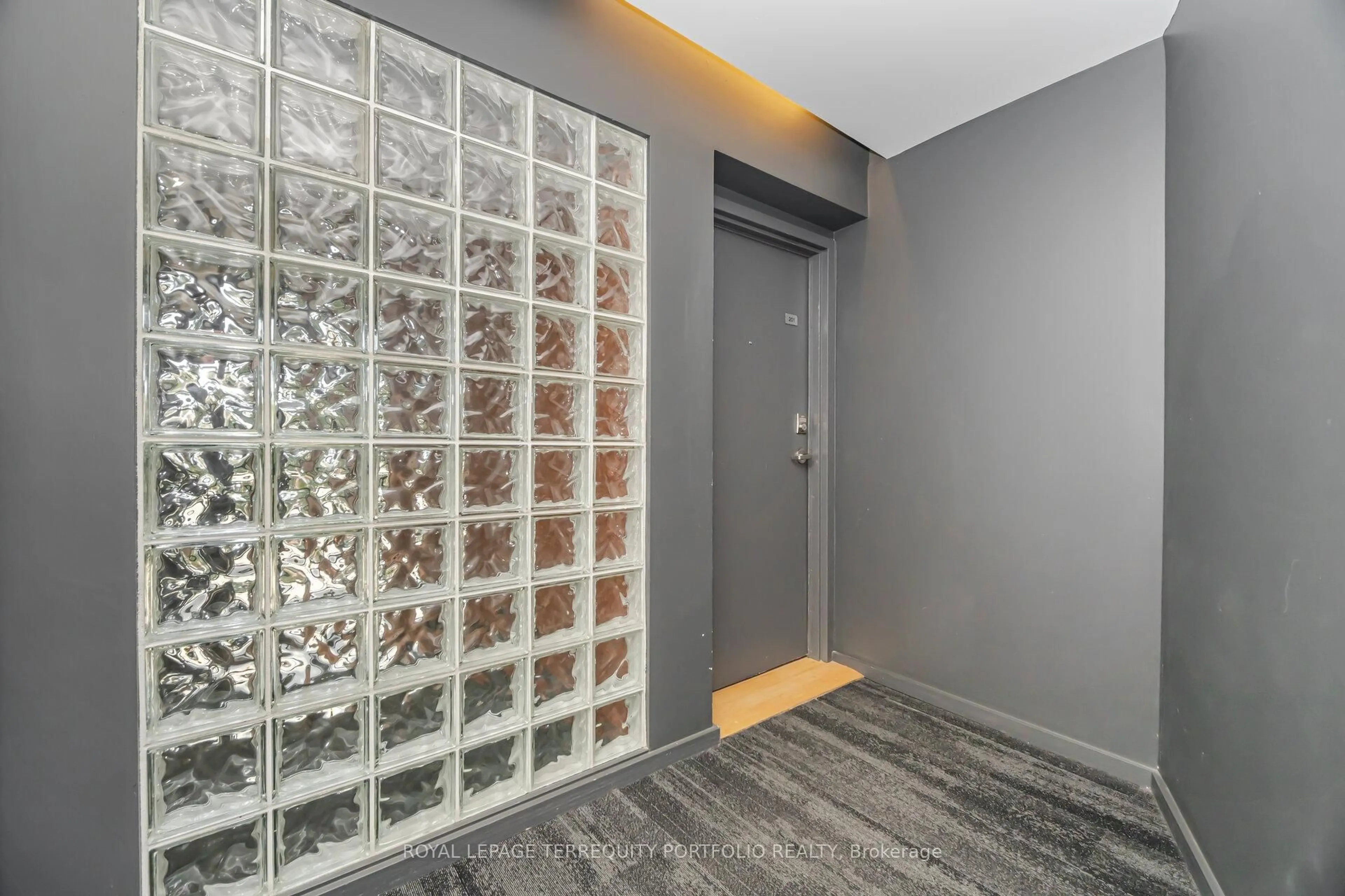 Indoor foyer for 34 Claremont St #201, Toronto Ontario M6J 2M4