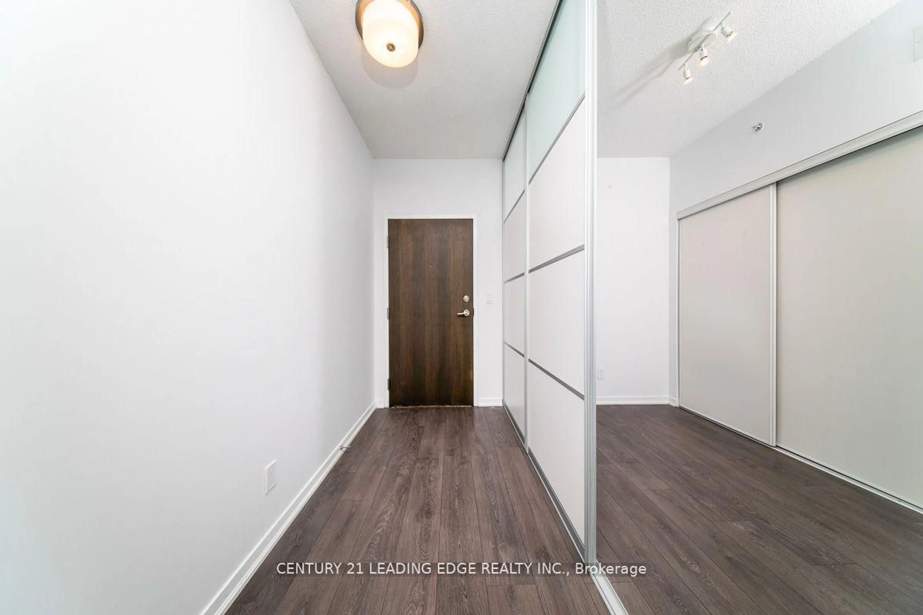 Indoor entryway for 68 Abell St #616, Toronto Ontario M6J 0B1