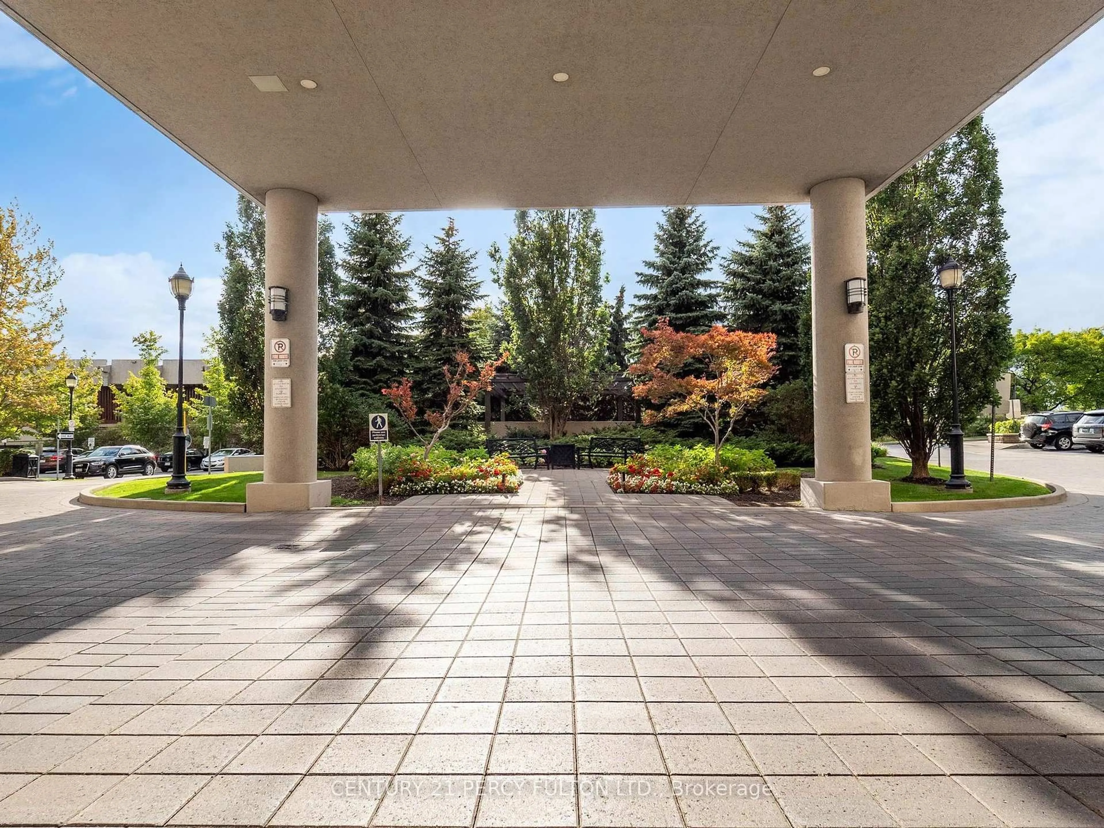 Patio, unknown for 135 Wynford Dr #702, Toronto Ontario M3J 0J4