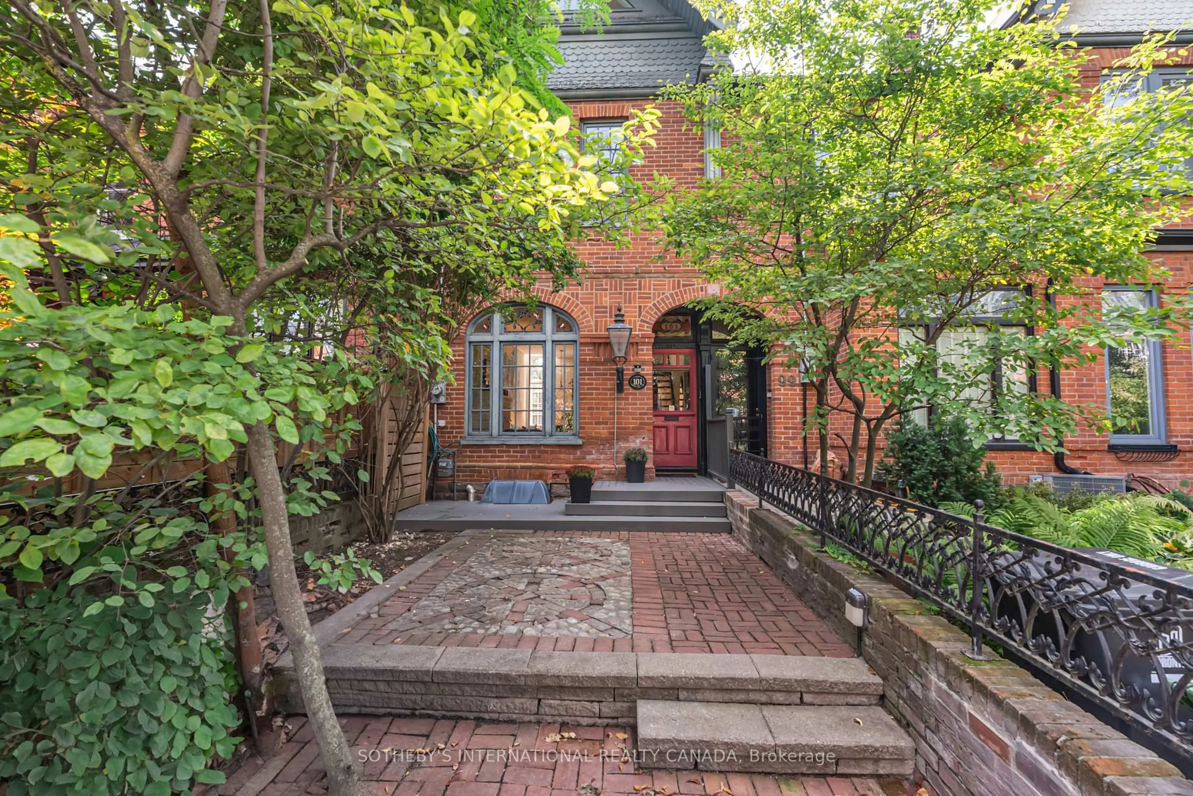 Patio, street for 101 Amelia St, Toronto Ontario M4X 1E5