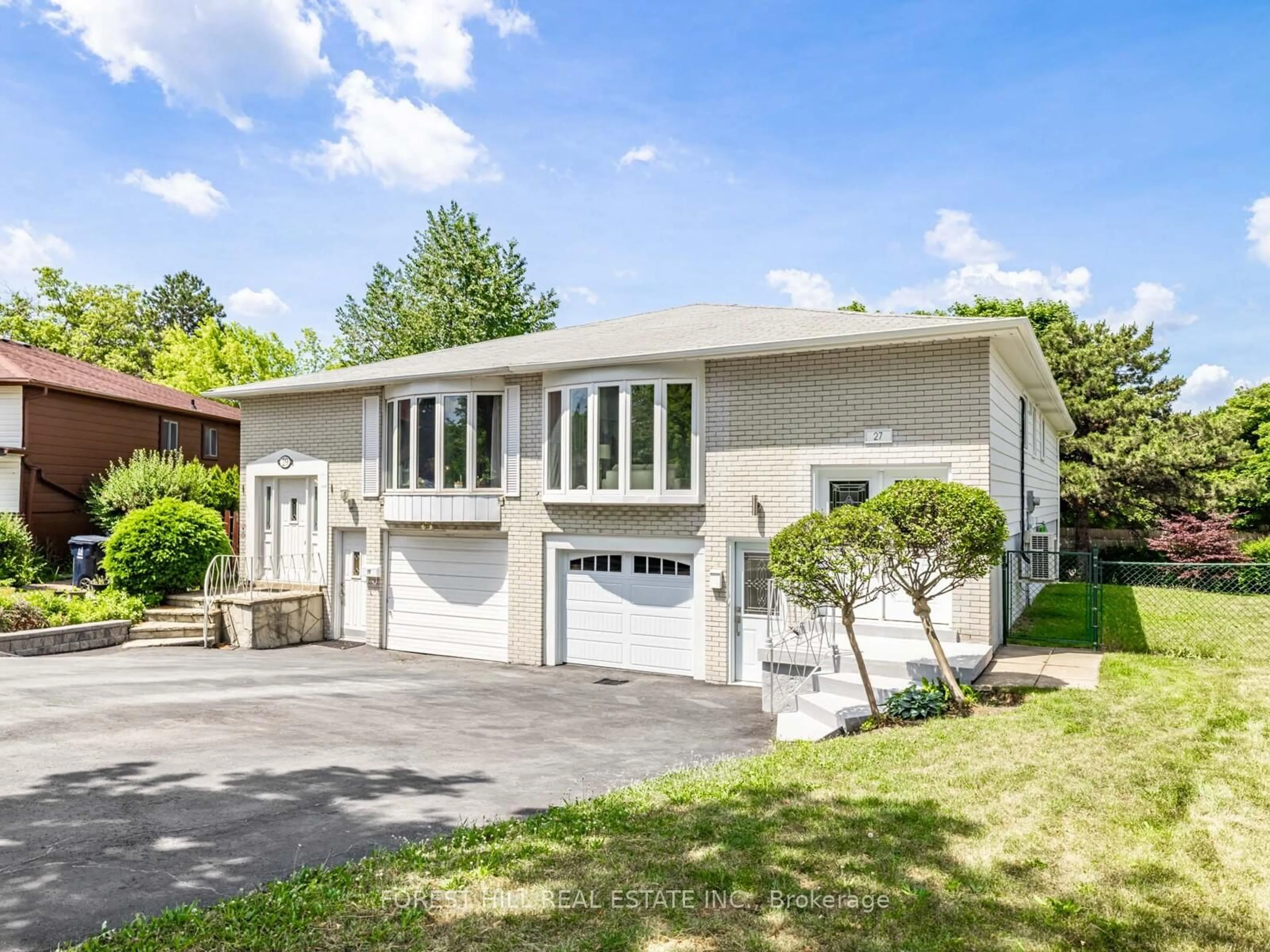 Home with vinyl exterior material, street for 27 Apache Tr, Toronto Ontario M2H 2H7