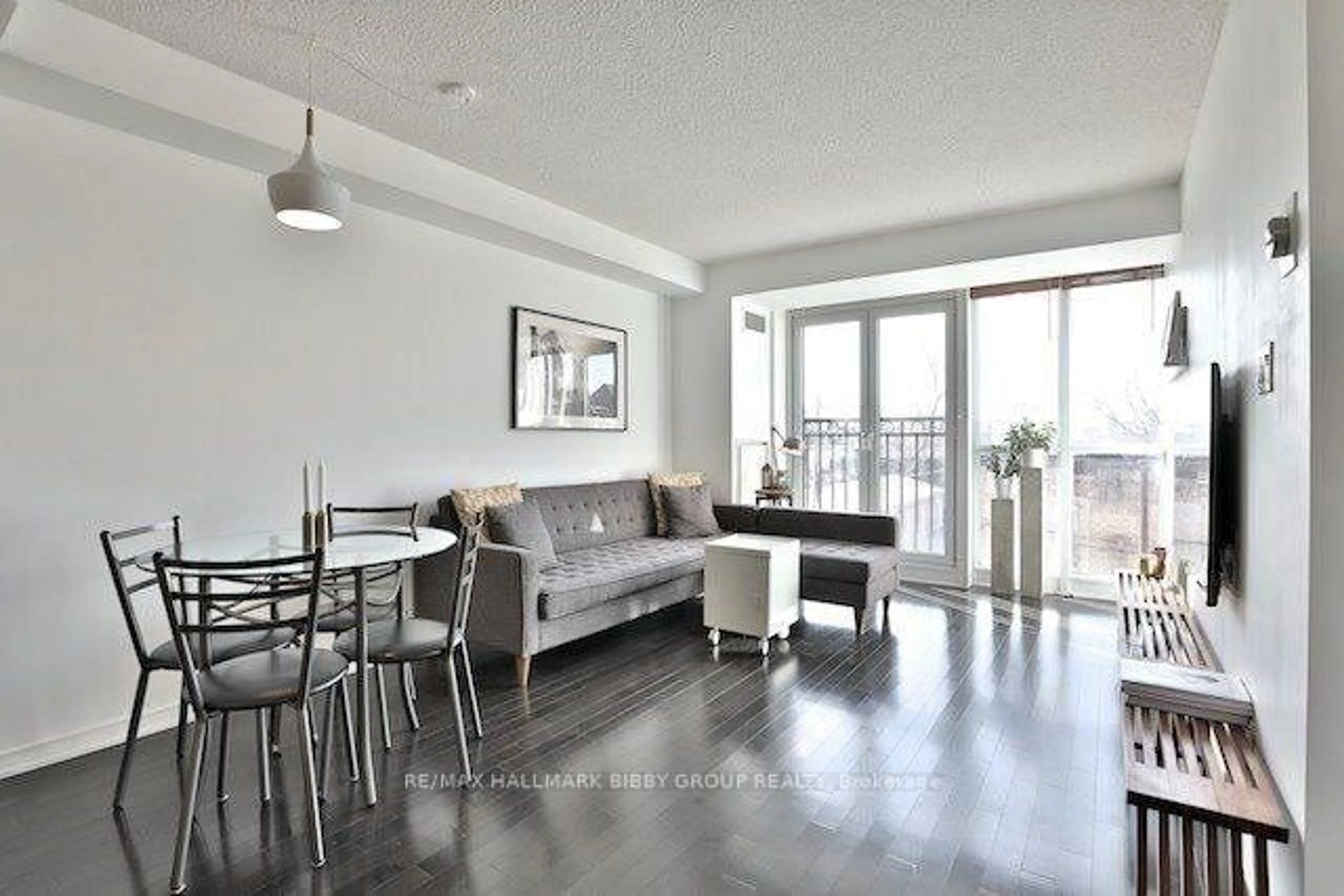 Living room with furniture, unknown for 308 Palmerston Ave #305, Toronto Ontario M6J 3X9