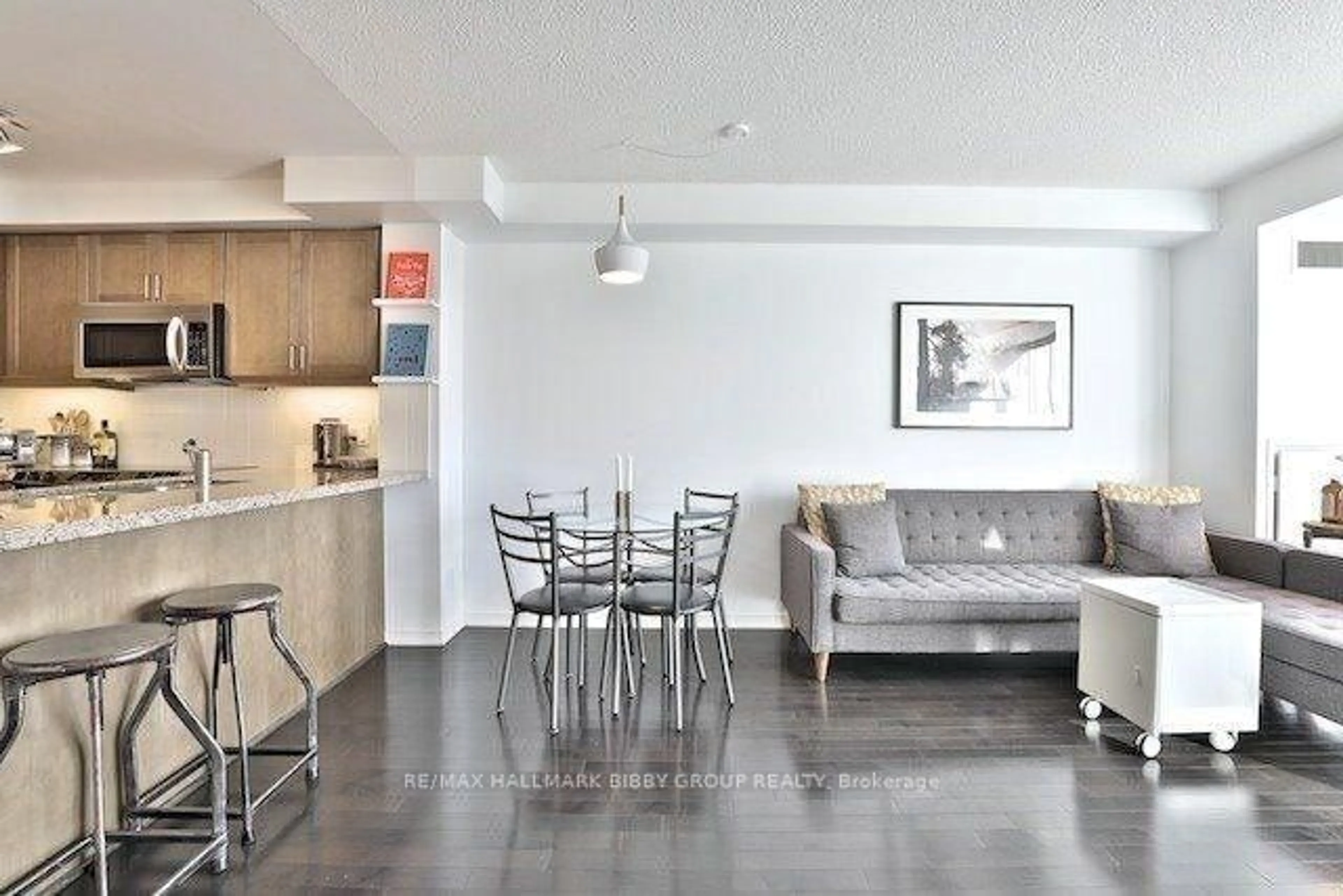 Unknown for 308 Palmerston Ave #305, Toronto Ontario M6J 3X9