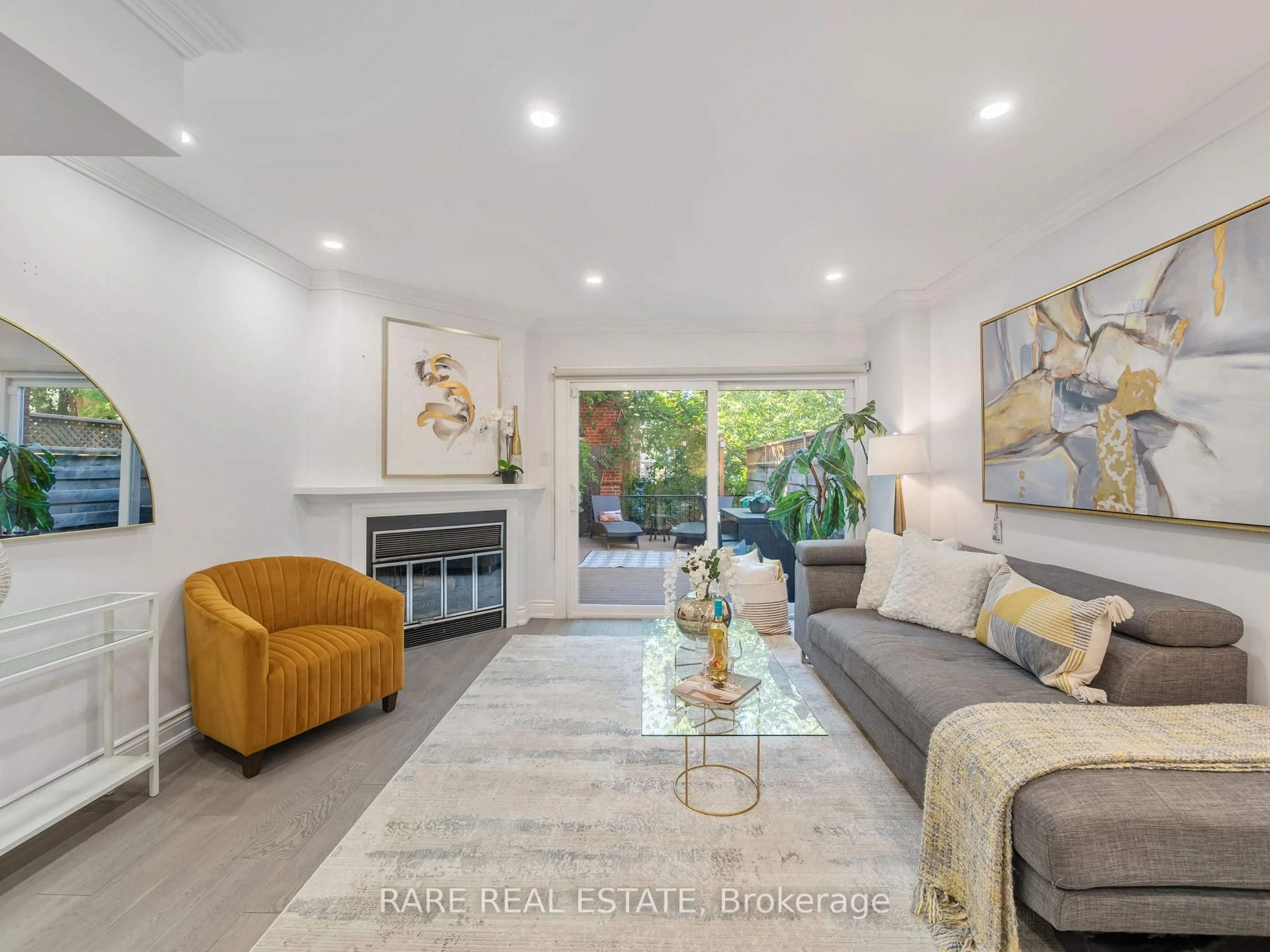 Living room with furniture, unknown for 1356 Bathurst St #1, Toronto Ontario M5R 3H7