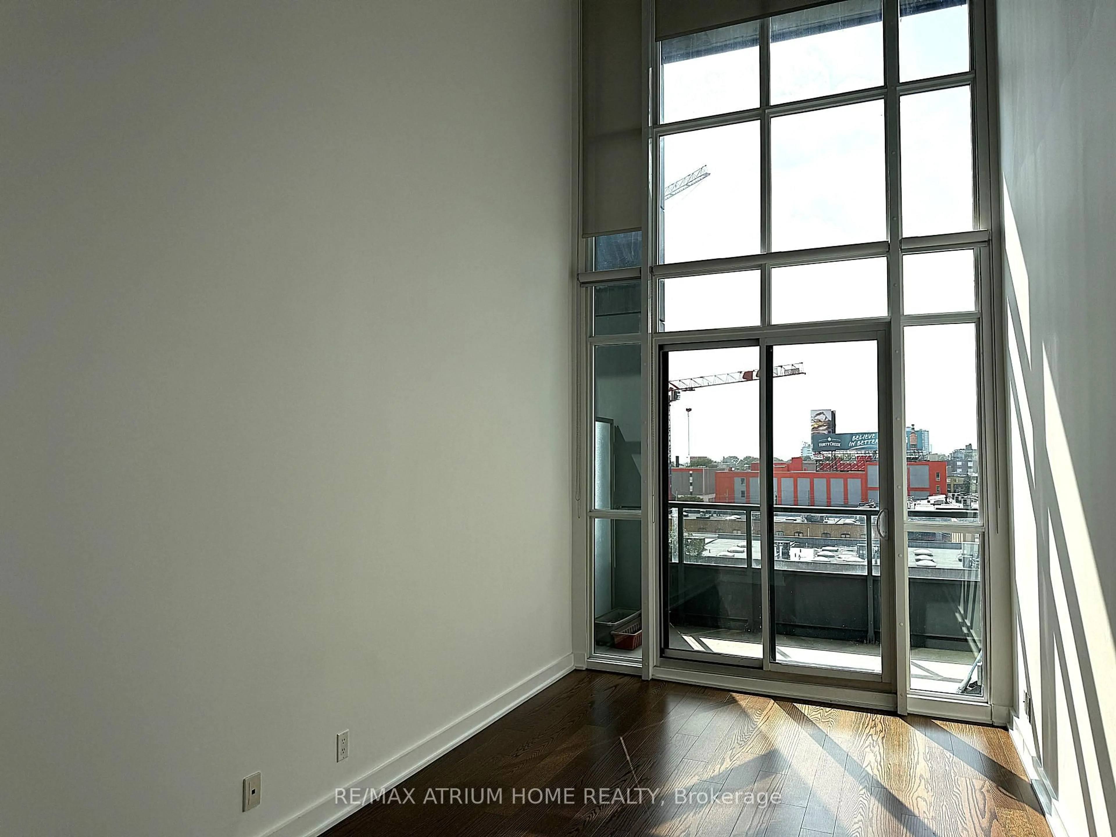 A pic of a room for 5 Hanna Ave #547, Toronto Ontario M6K 0B3
