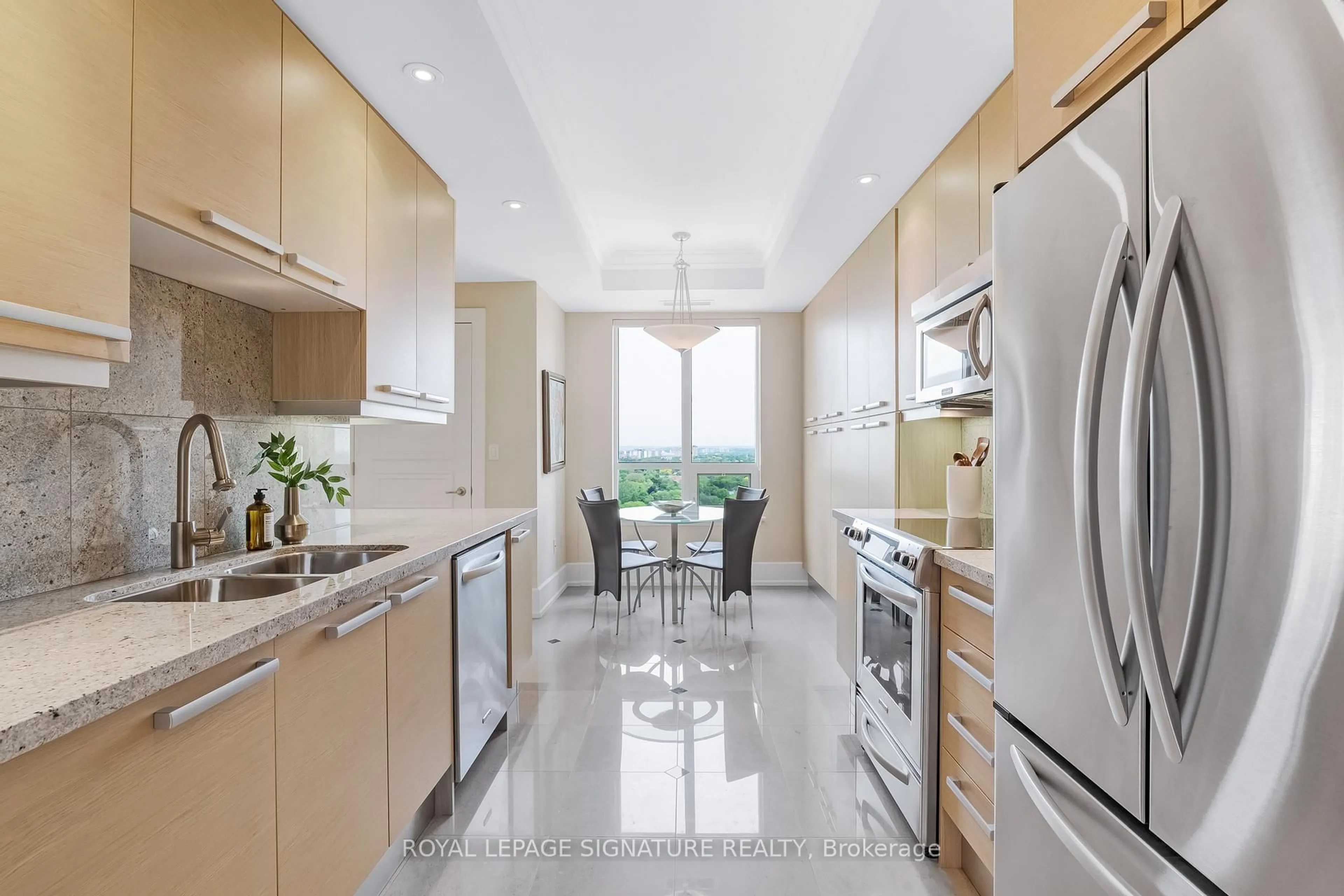 Unknown for 662 Sheppard Ave #1704, Toronto Ontario M2K 3E6