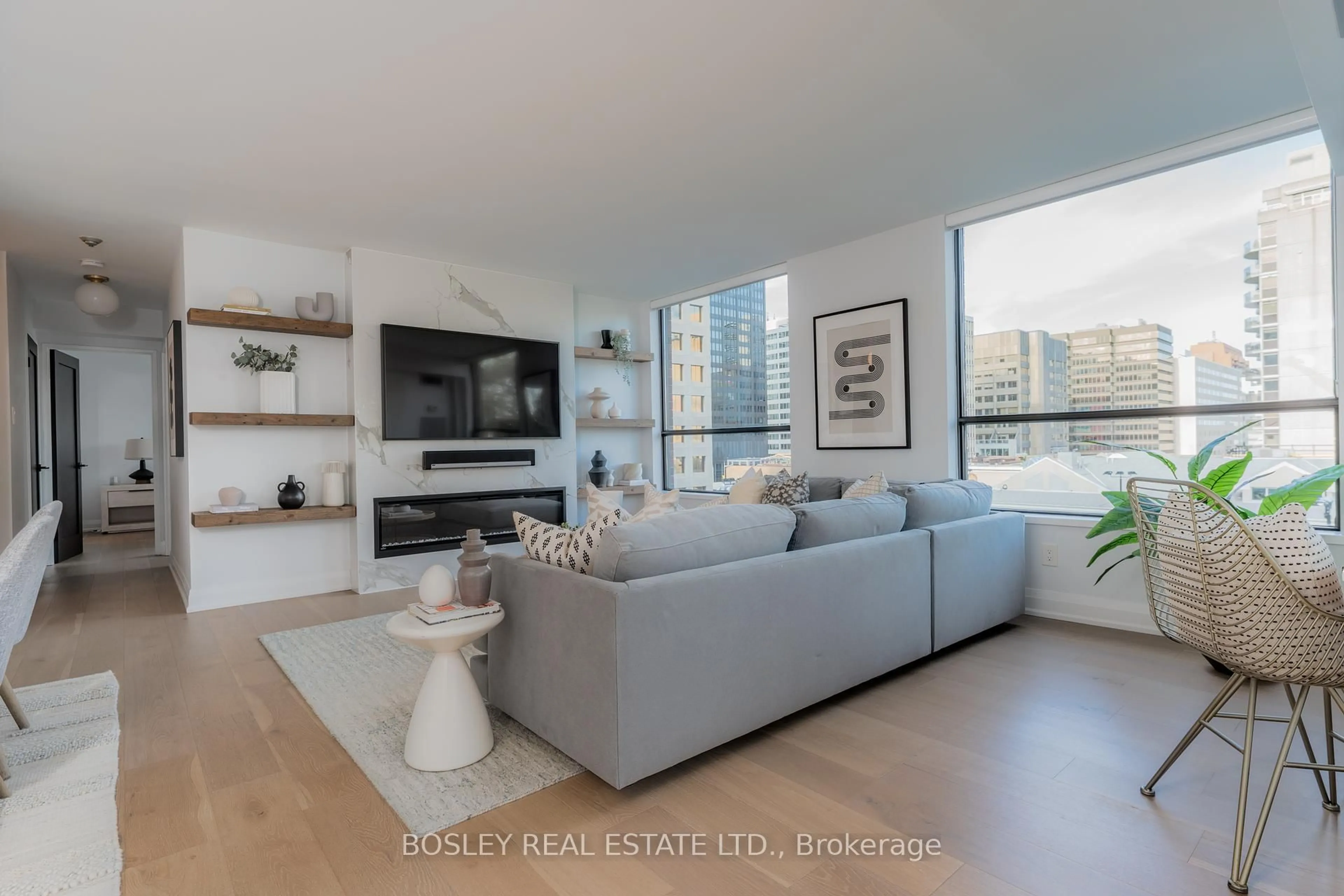 Living room with furniture, unknown for 47 St Clair Ave #406, Toronto Ontario M4V 3A5