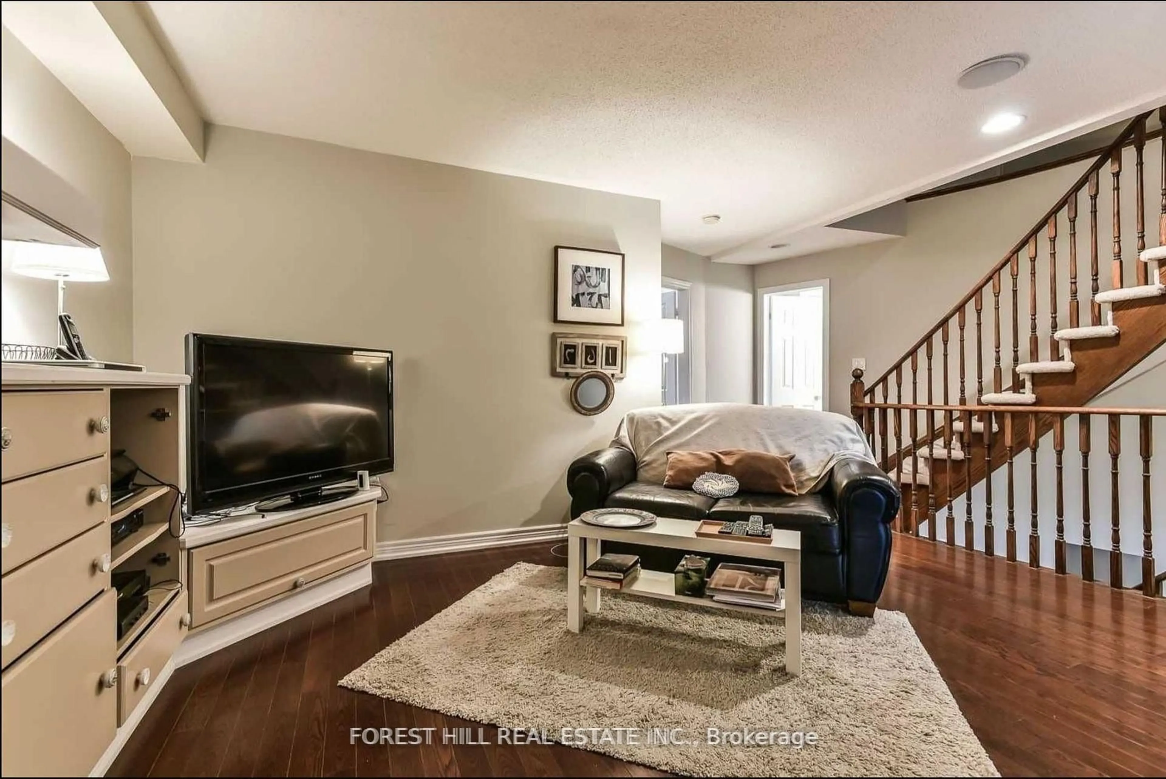 Living room with furniture, unknown for 10 Horsham Ave, Toronto Ontario M2N 1Z7