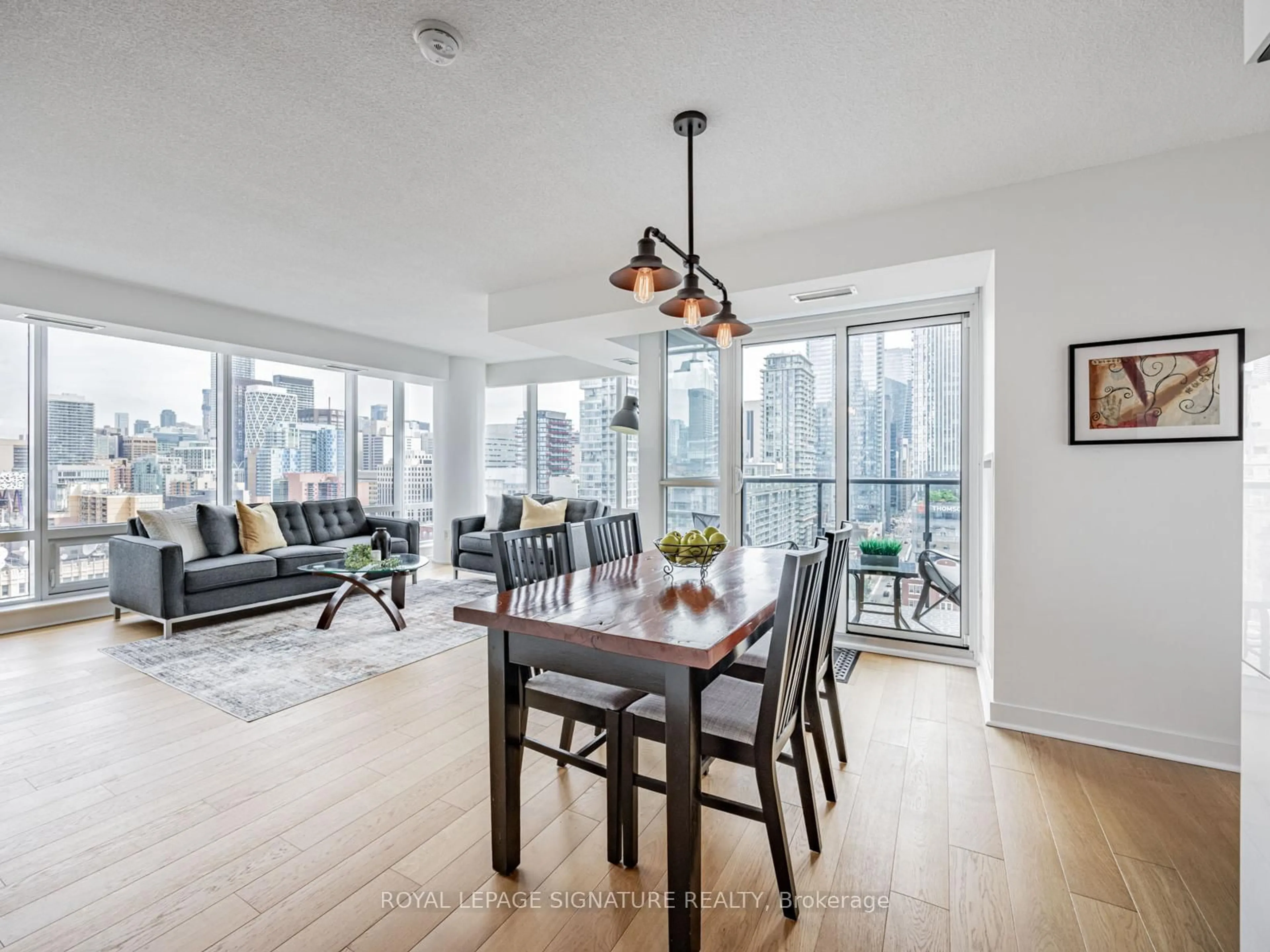 Unknown for 295 Adelaide St #1804, Toronto Ontario M5V 0L4