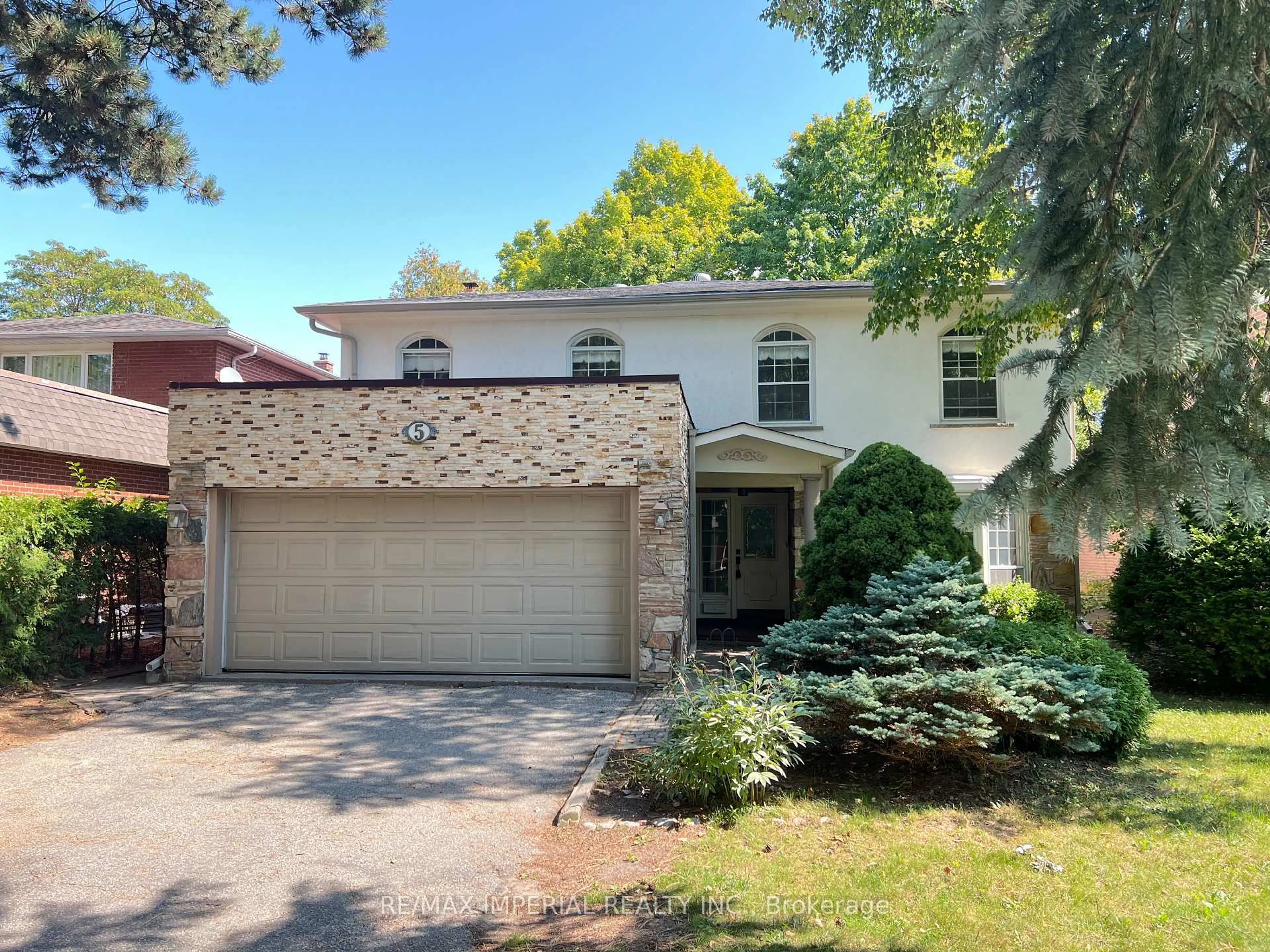 Home with brick exterior material, street for 5 Creekside Rd, Toronto Ontario M2M 3R5