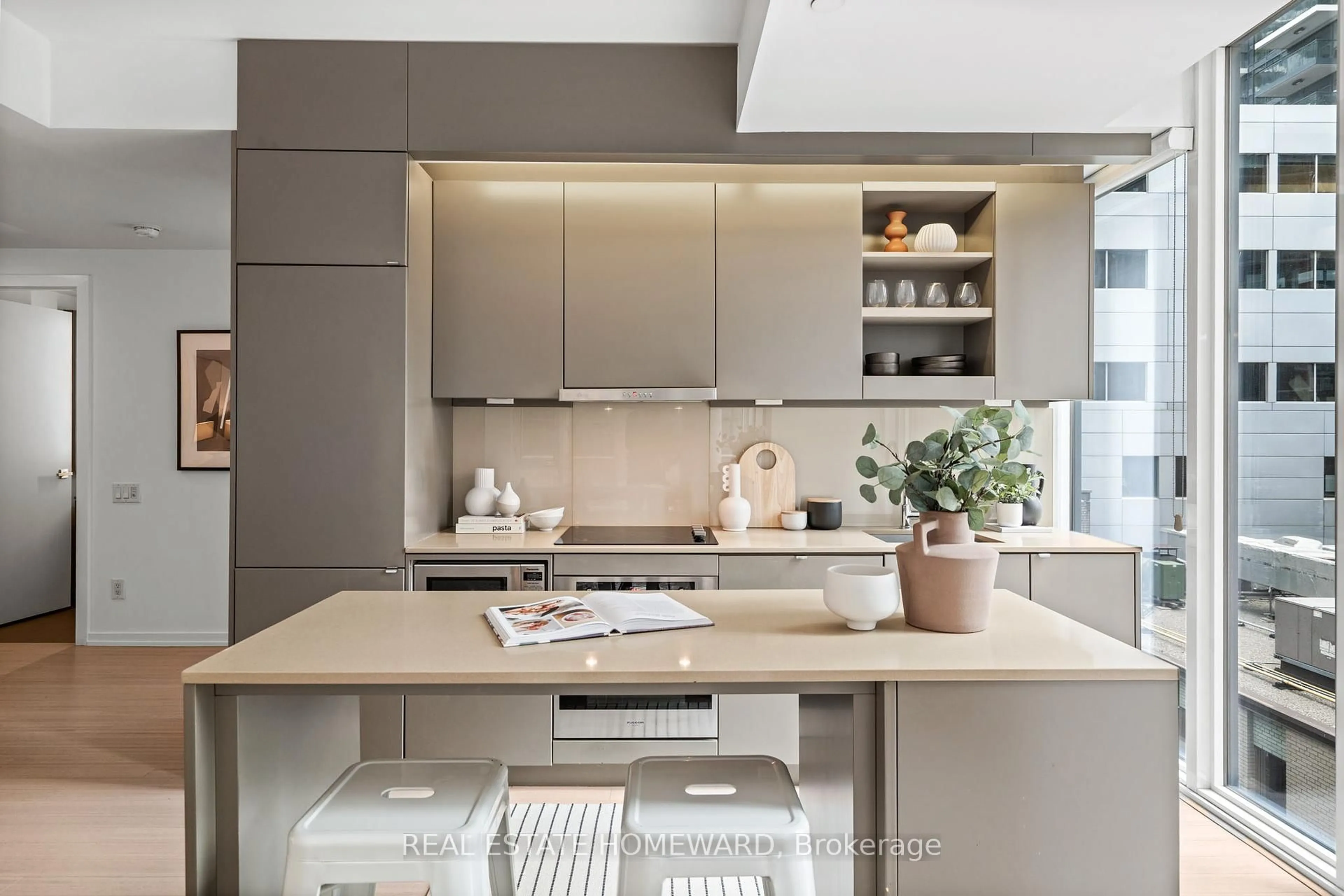 Contemporary kitchen, unknown for 101 Peter St #606, Toronto Ontario M5V 0G6