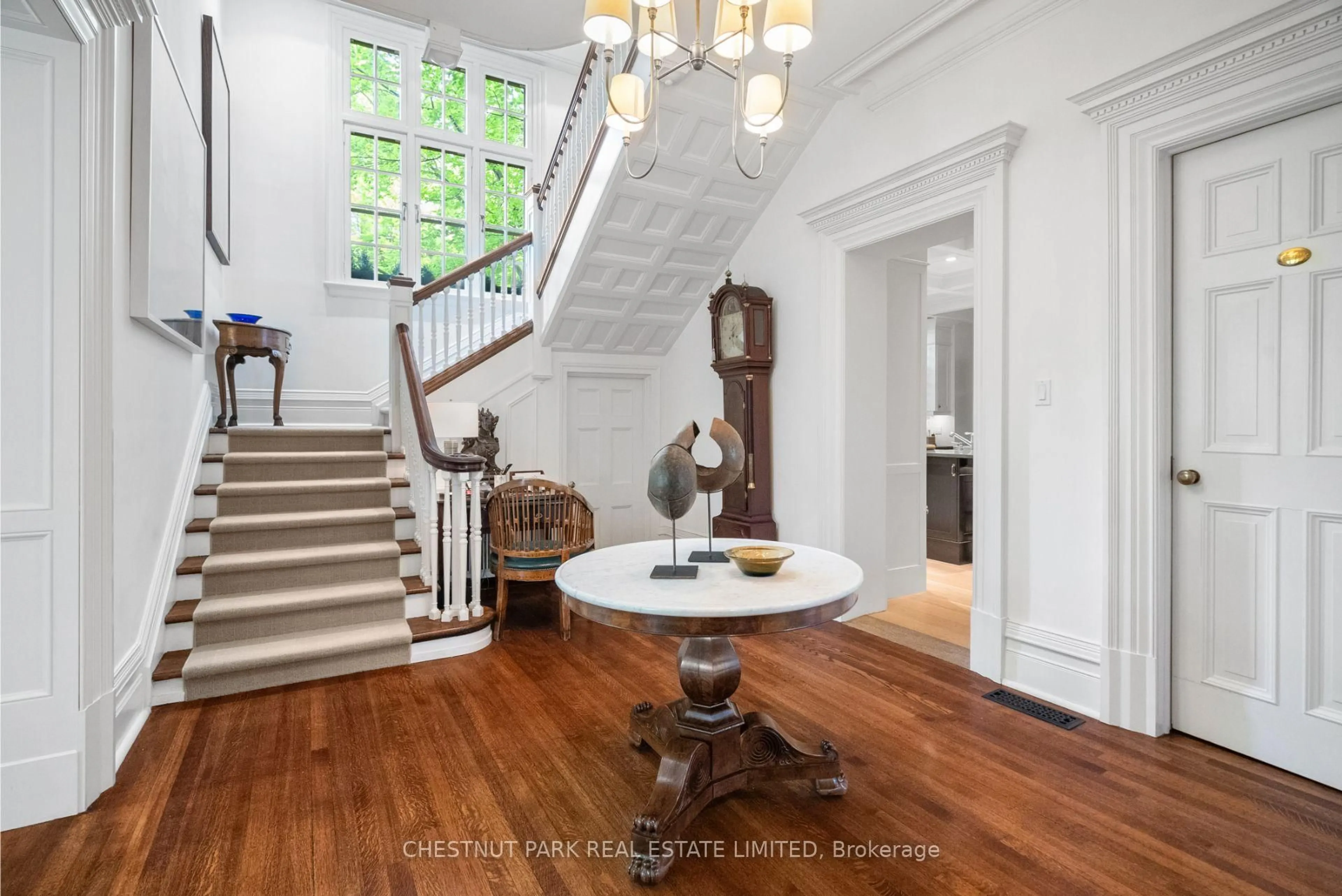 Indoor entryway for 35 Rosedale Rd #1, Toronto Ontario M4W 2P5