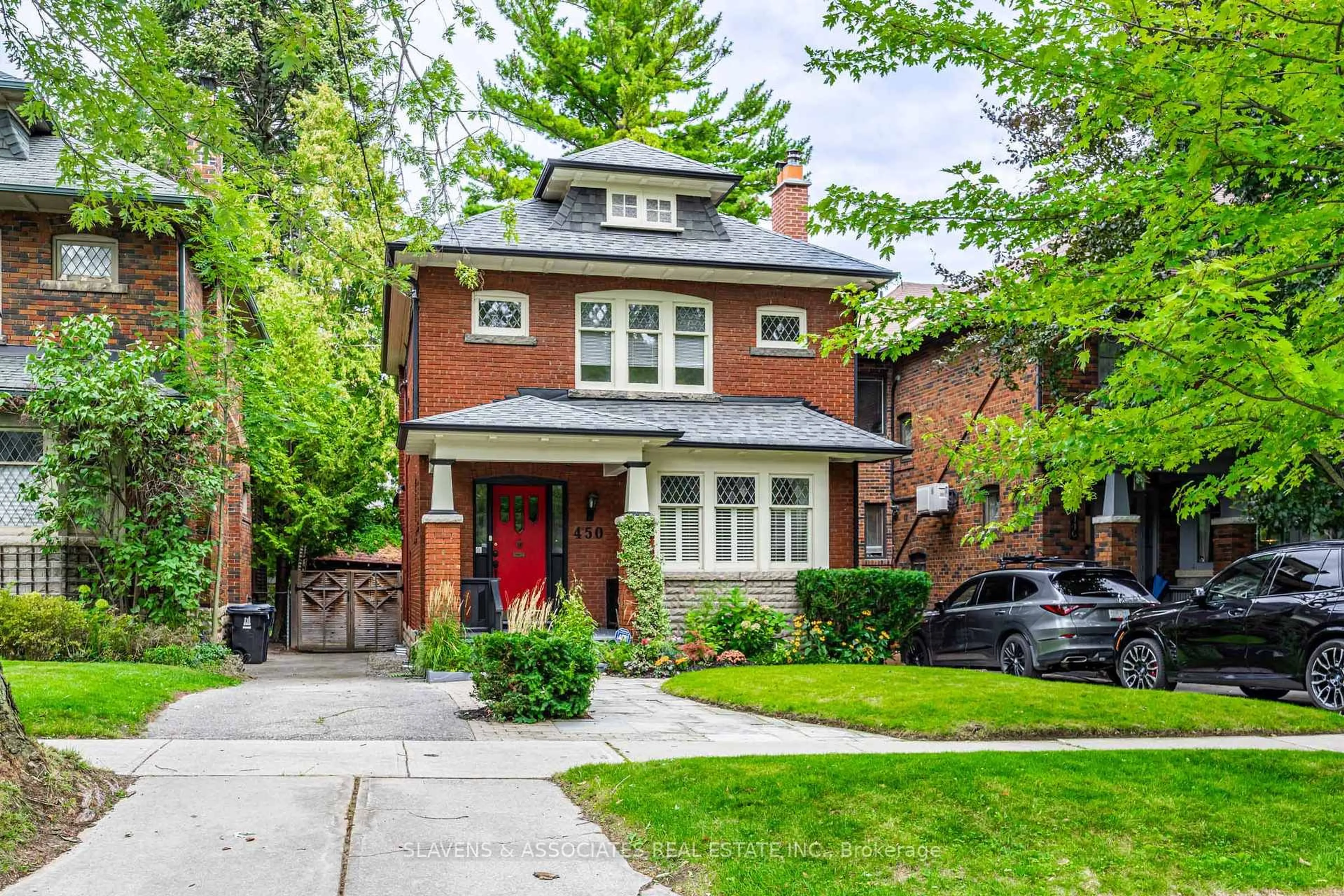 Home with brick exterior material, street for 450 Briar Hill Ave, Toronto Ontario M5N 1M7