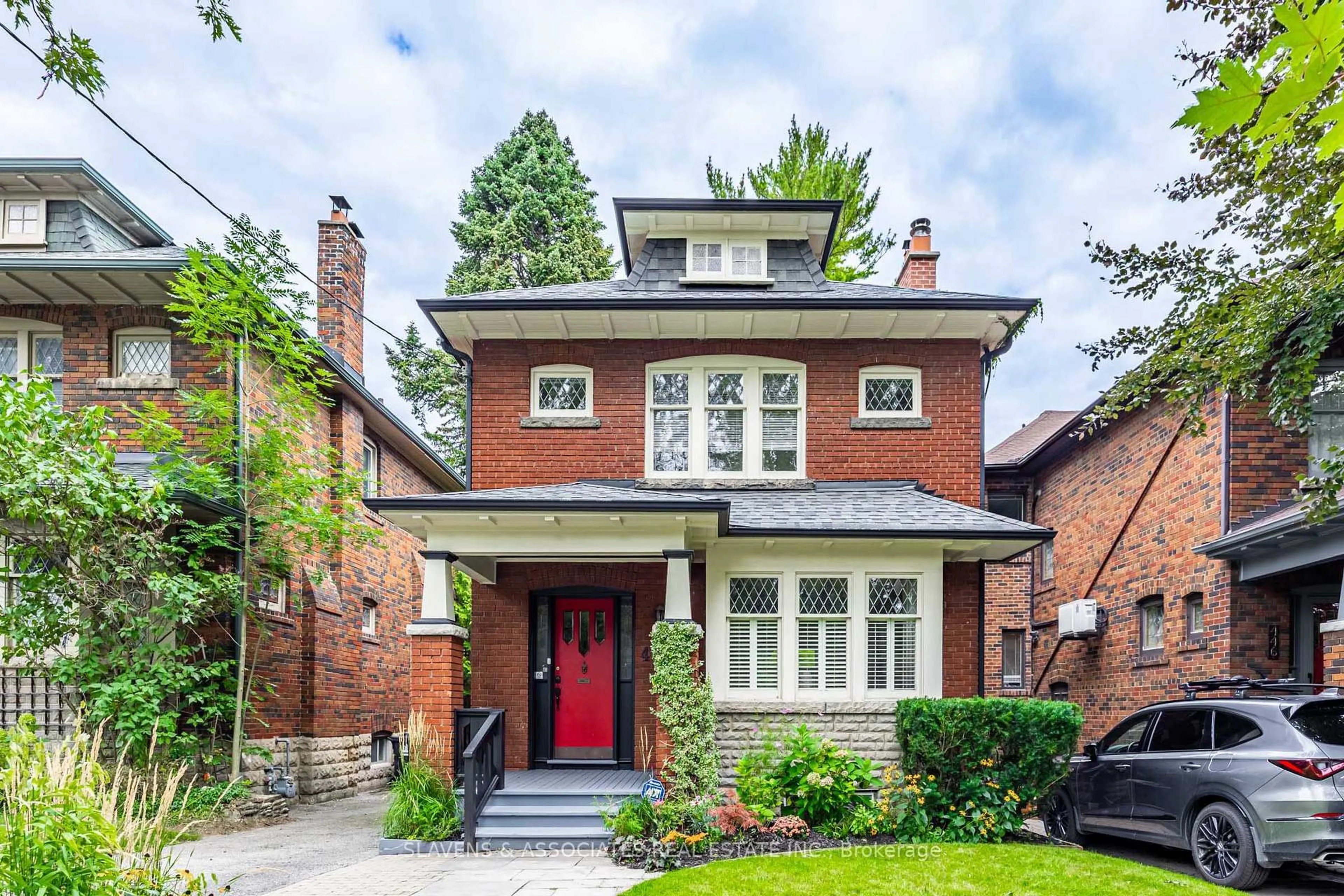 Home with brick exterior material, street for 450 Briar Hill Ave, Toronto Ontario M5N 1M7